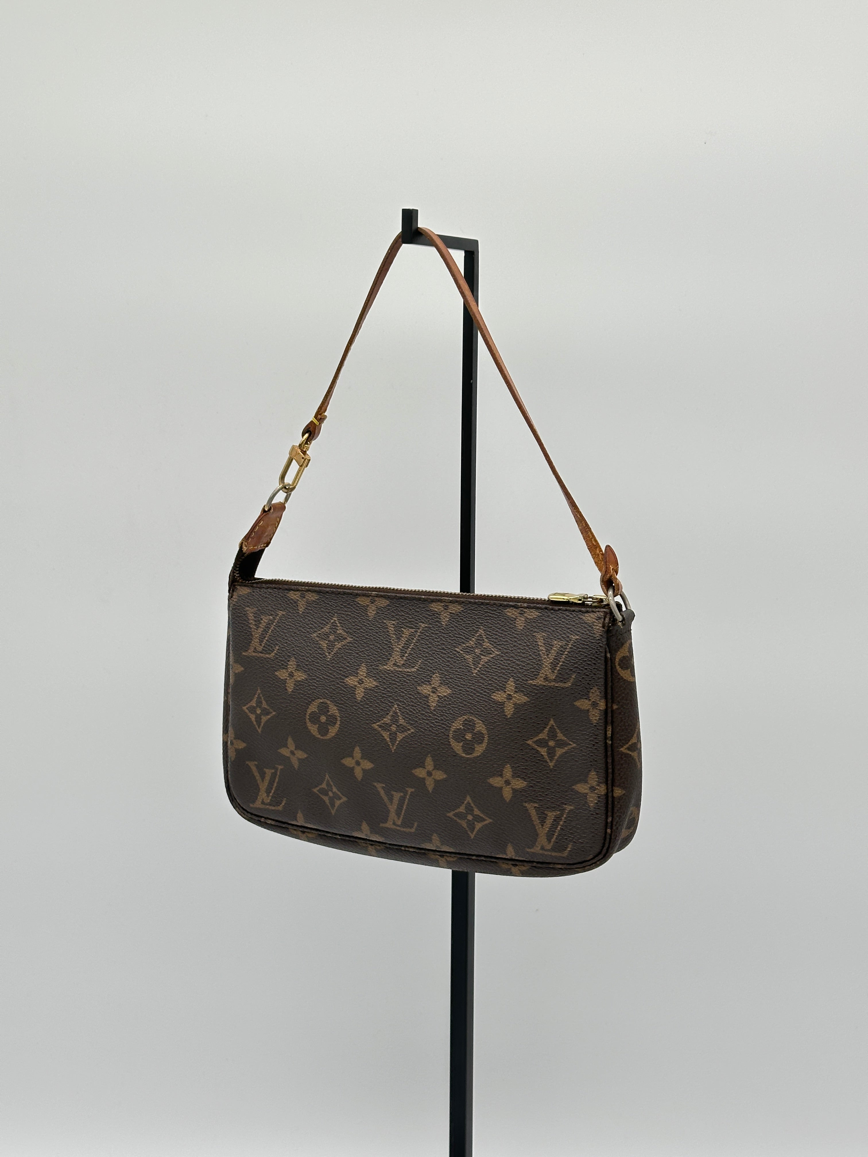 Louis Vuitton Pochette Accessoires