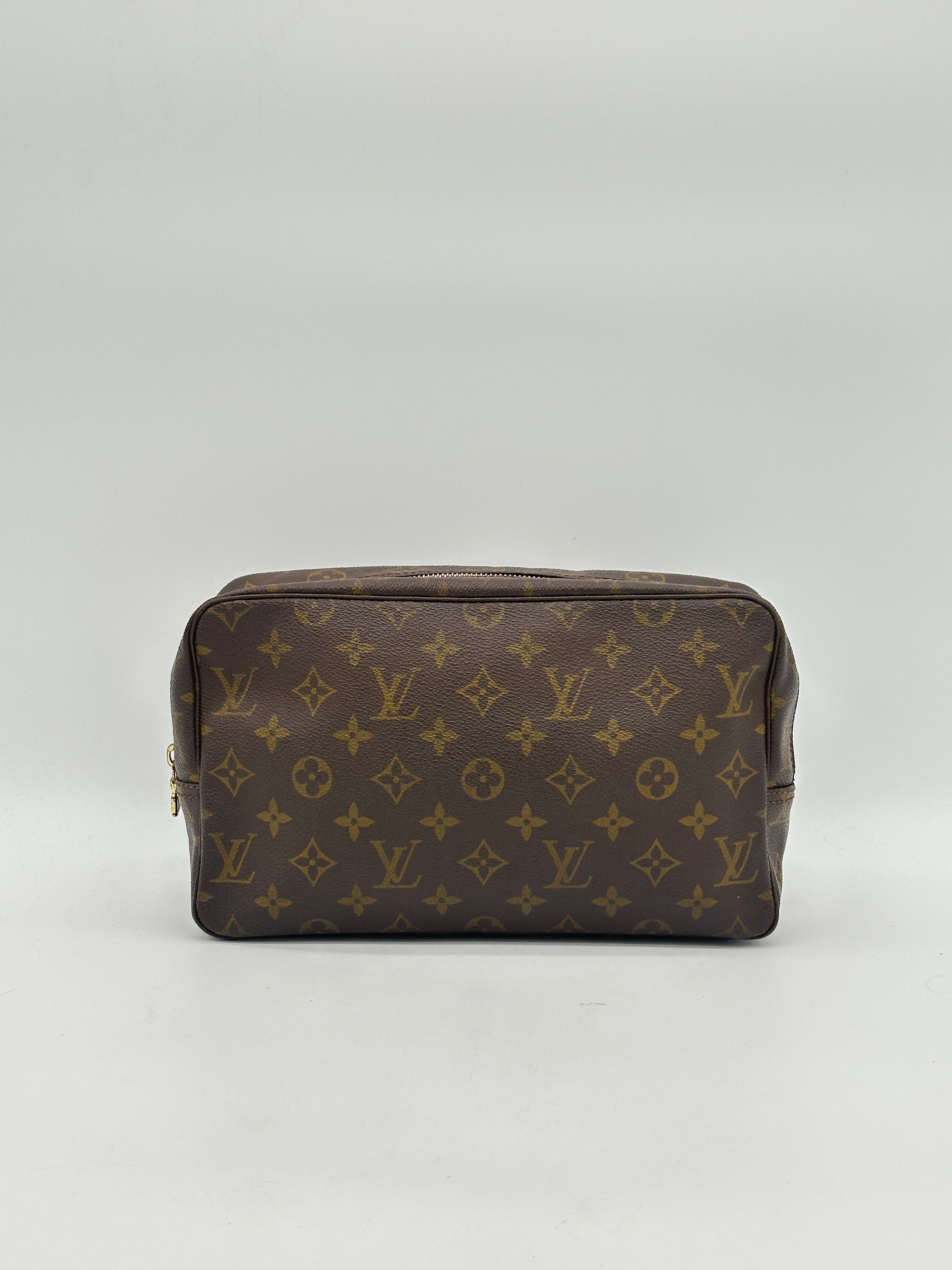 Louis Vuitton Trousse 28