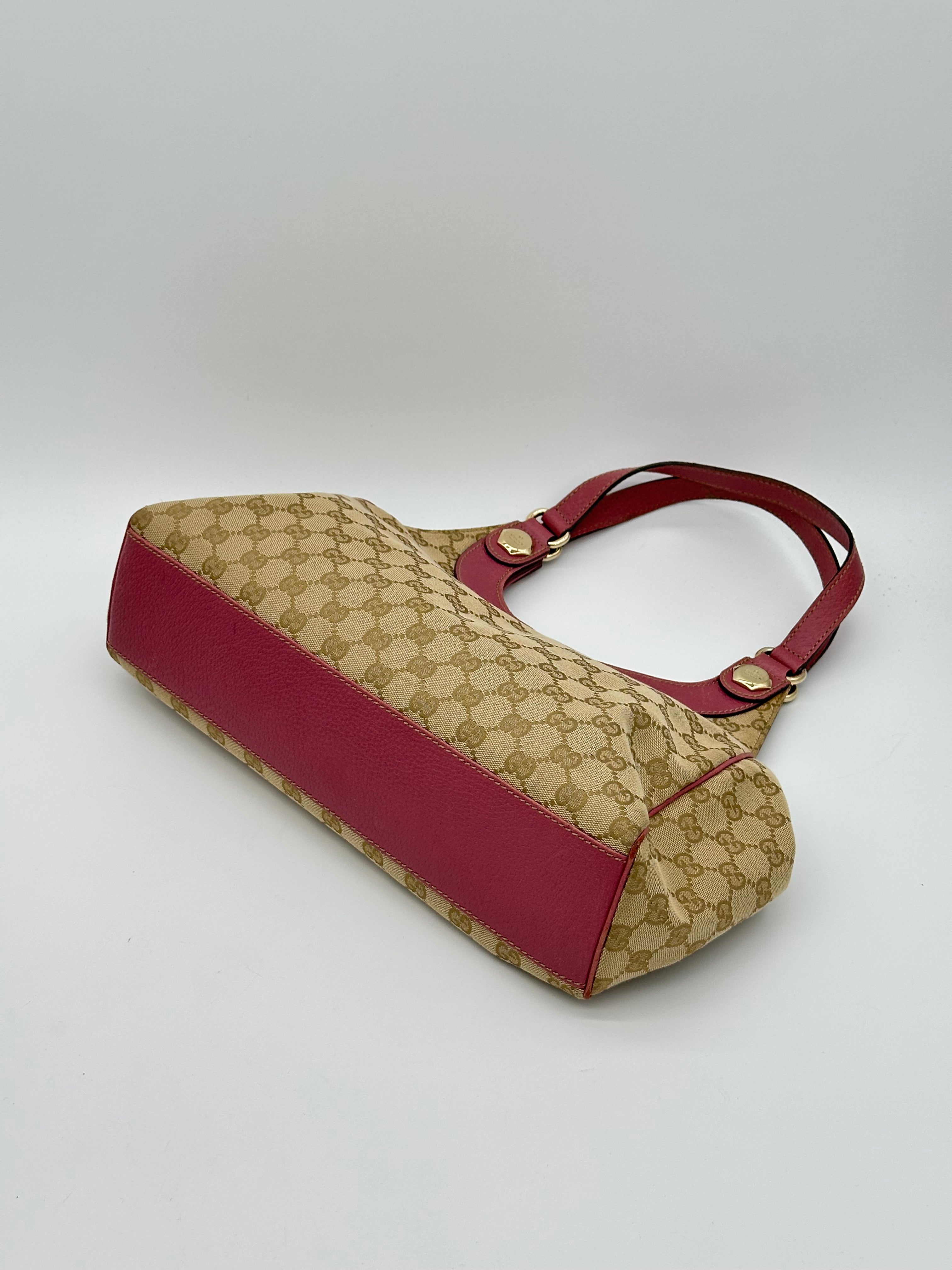 Gucci Canvas Charmy