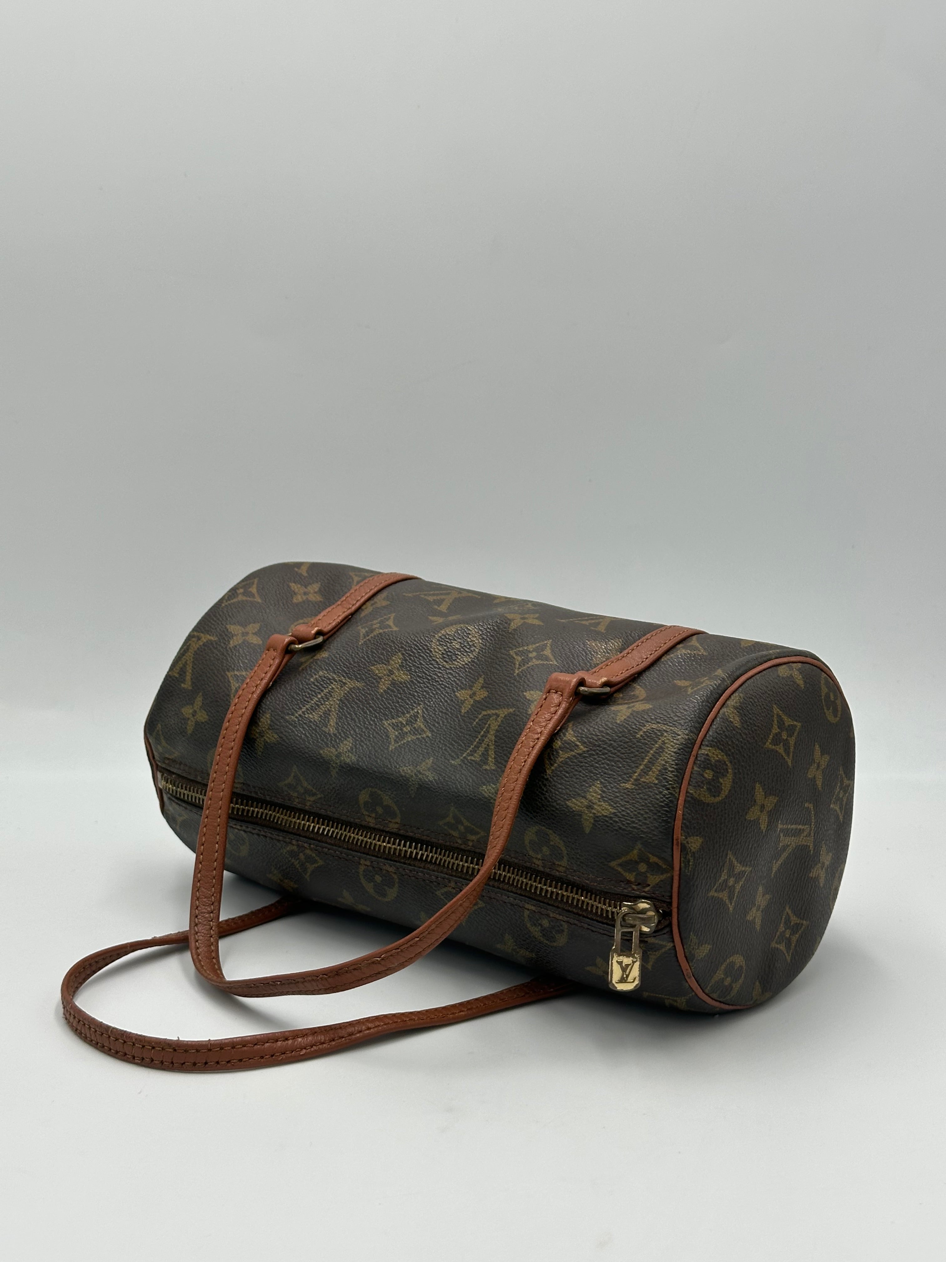Louis Vuitton Papillon 26