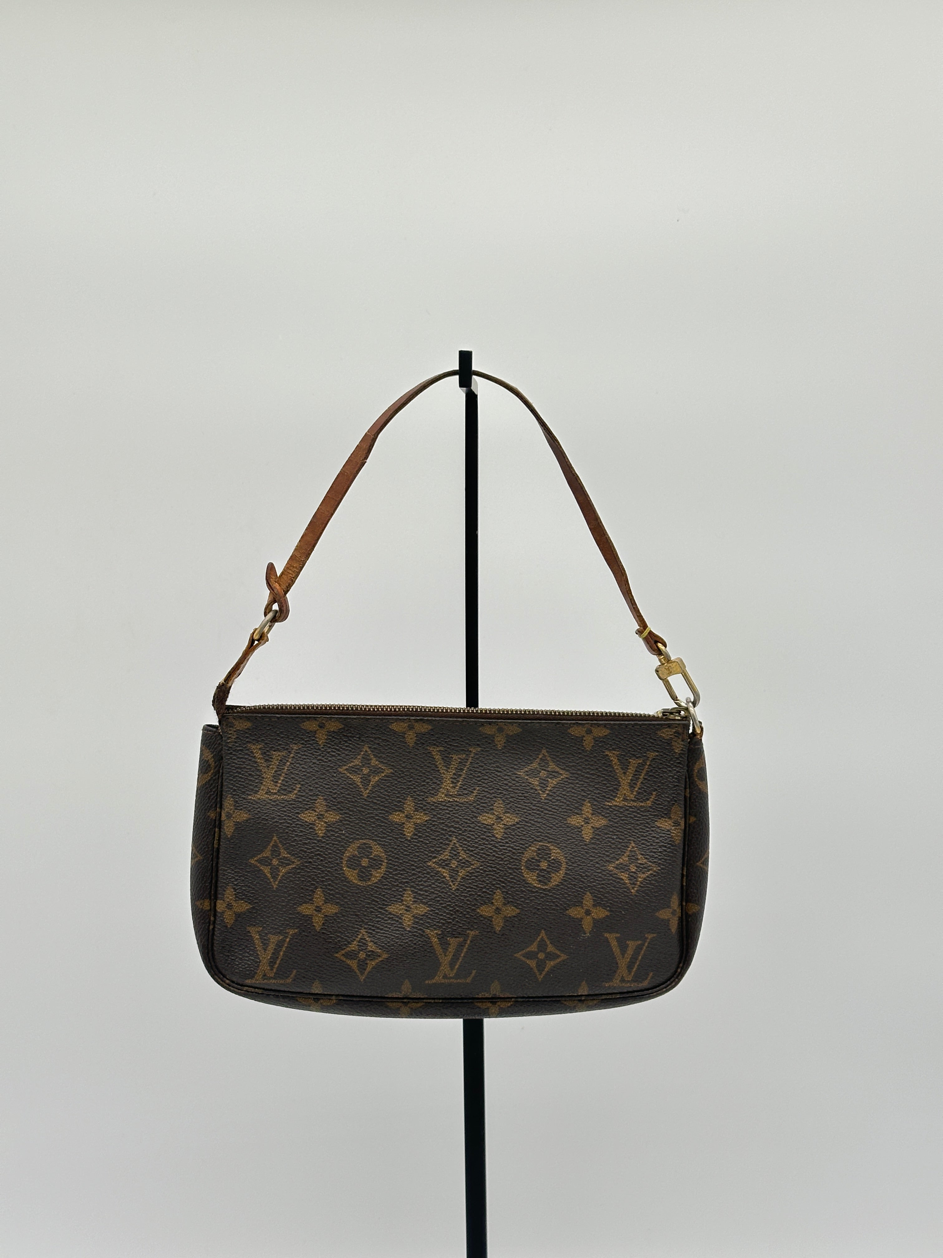Louis Vuitton Pochette Accessoires