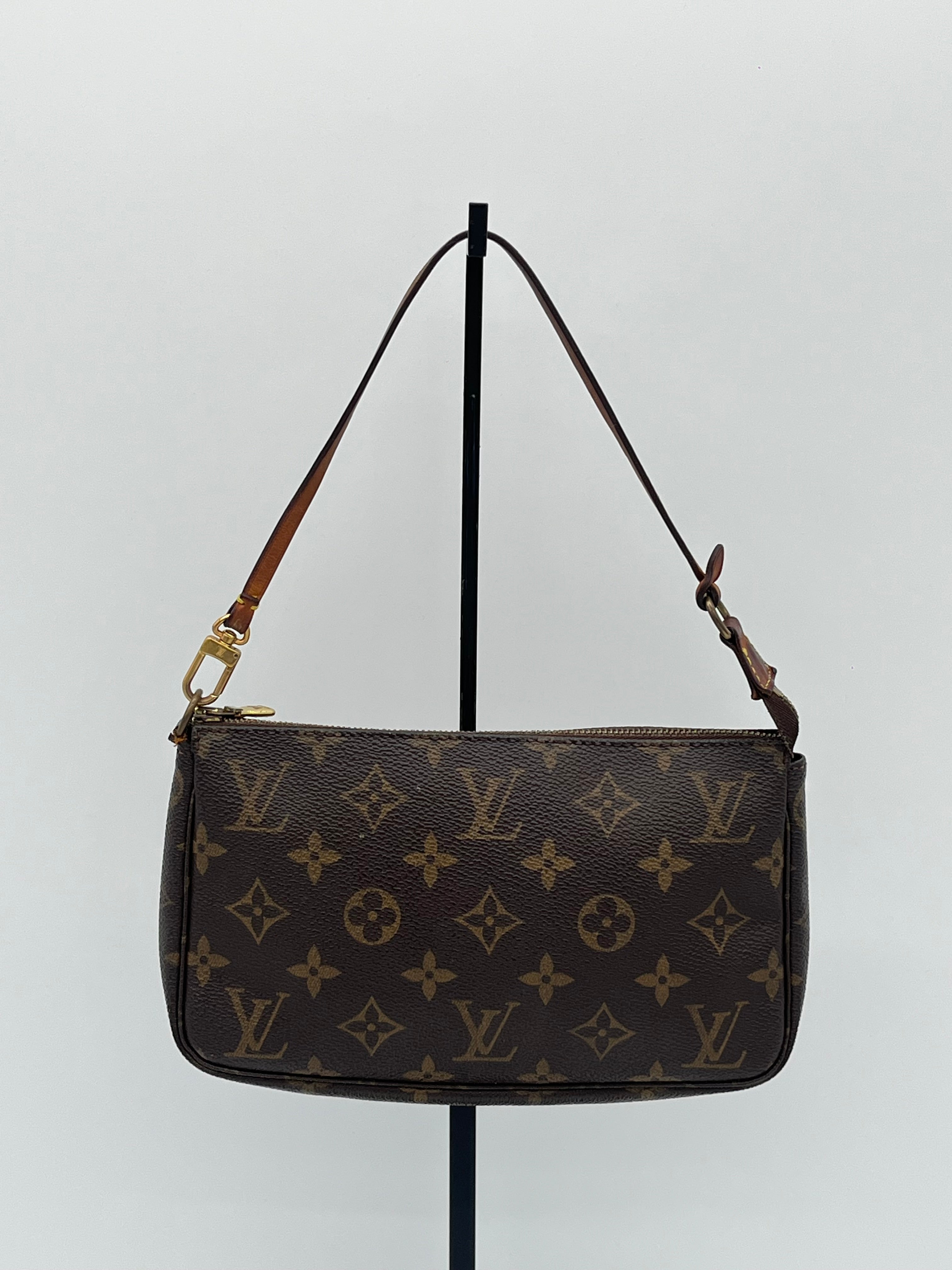 Louis Vuitton Pochette Accessoires