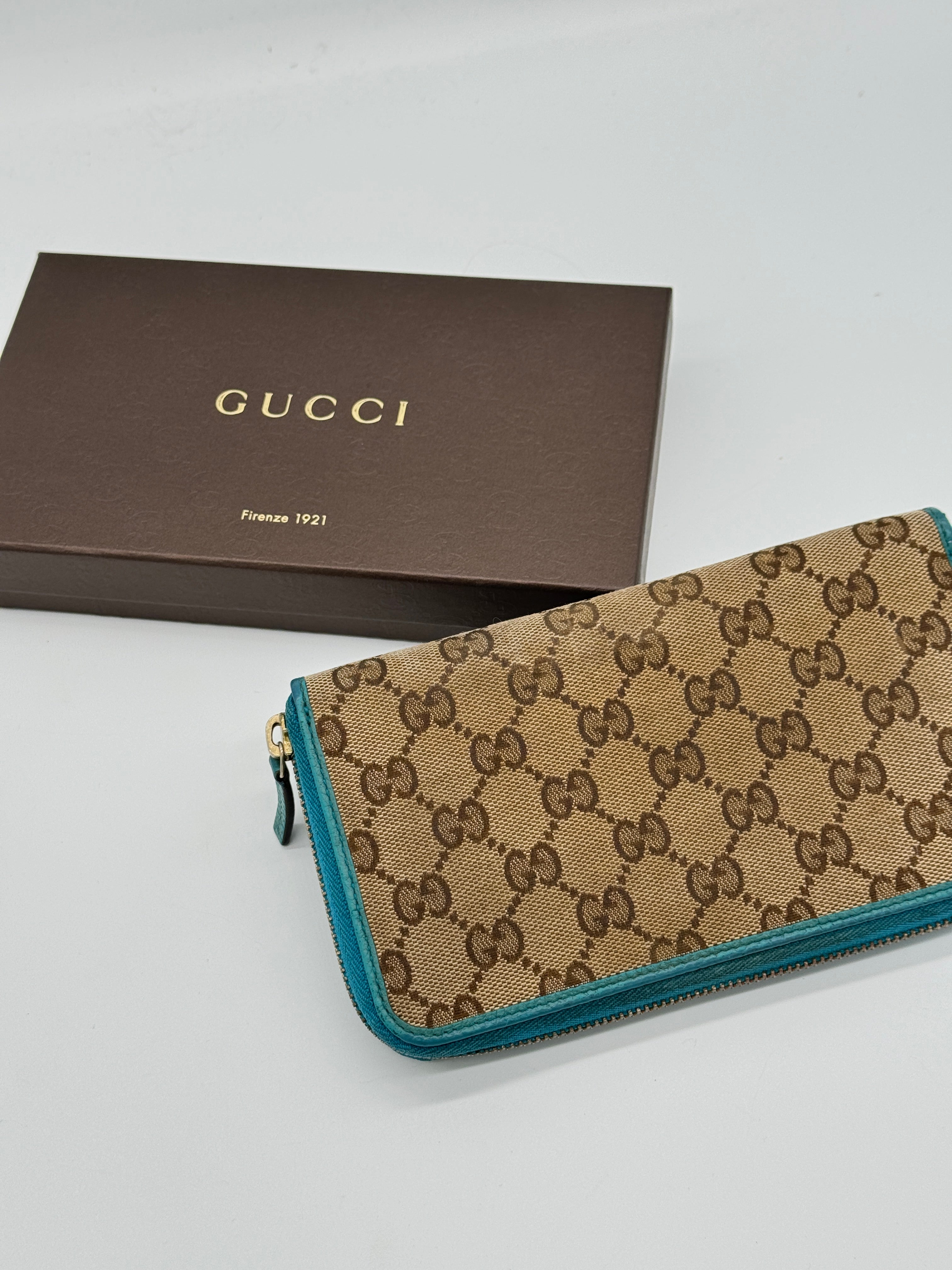 Gucci Zip Around Wallet