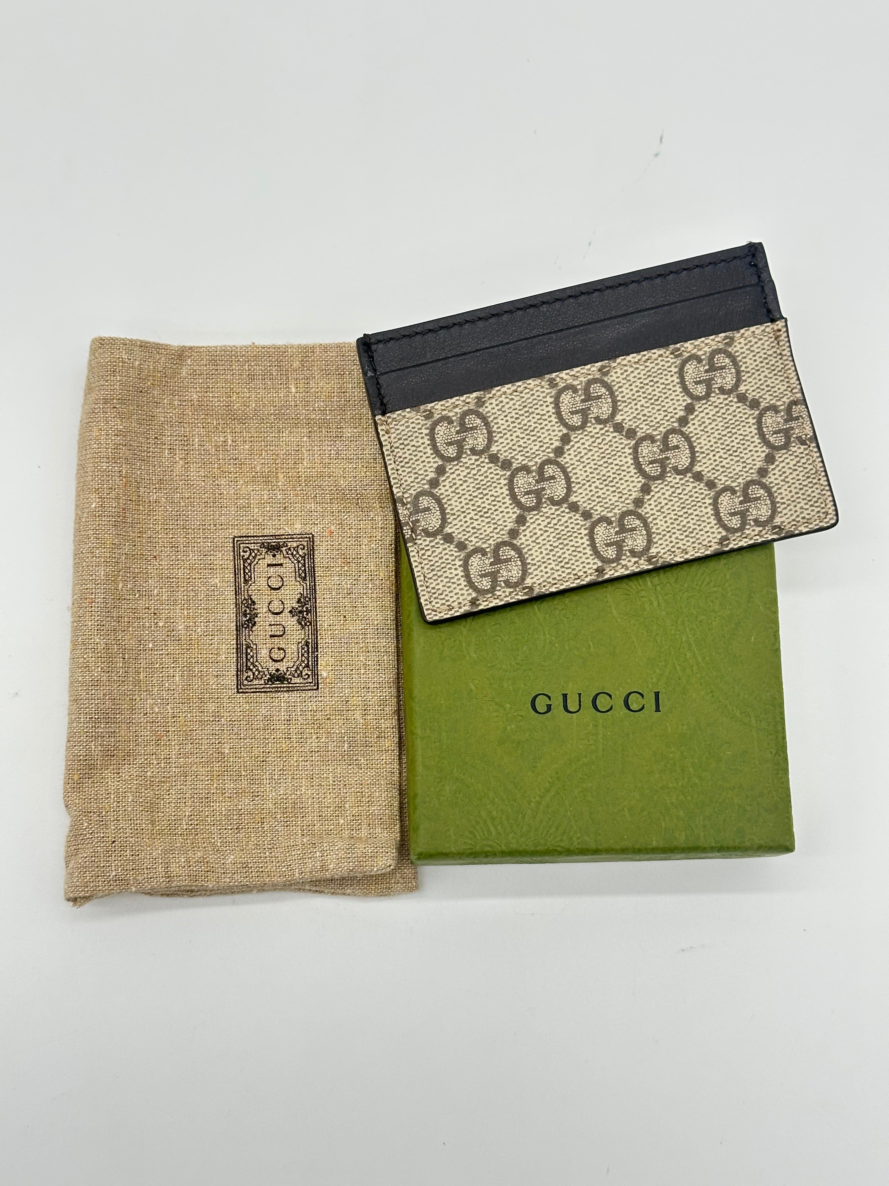 Gucci Supreme Cardholder