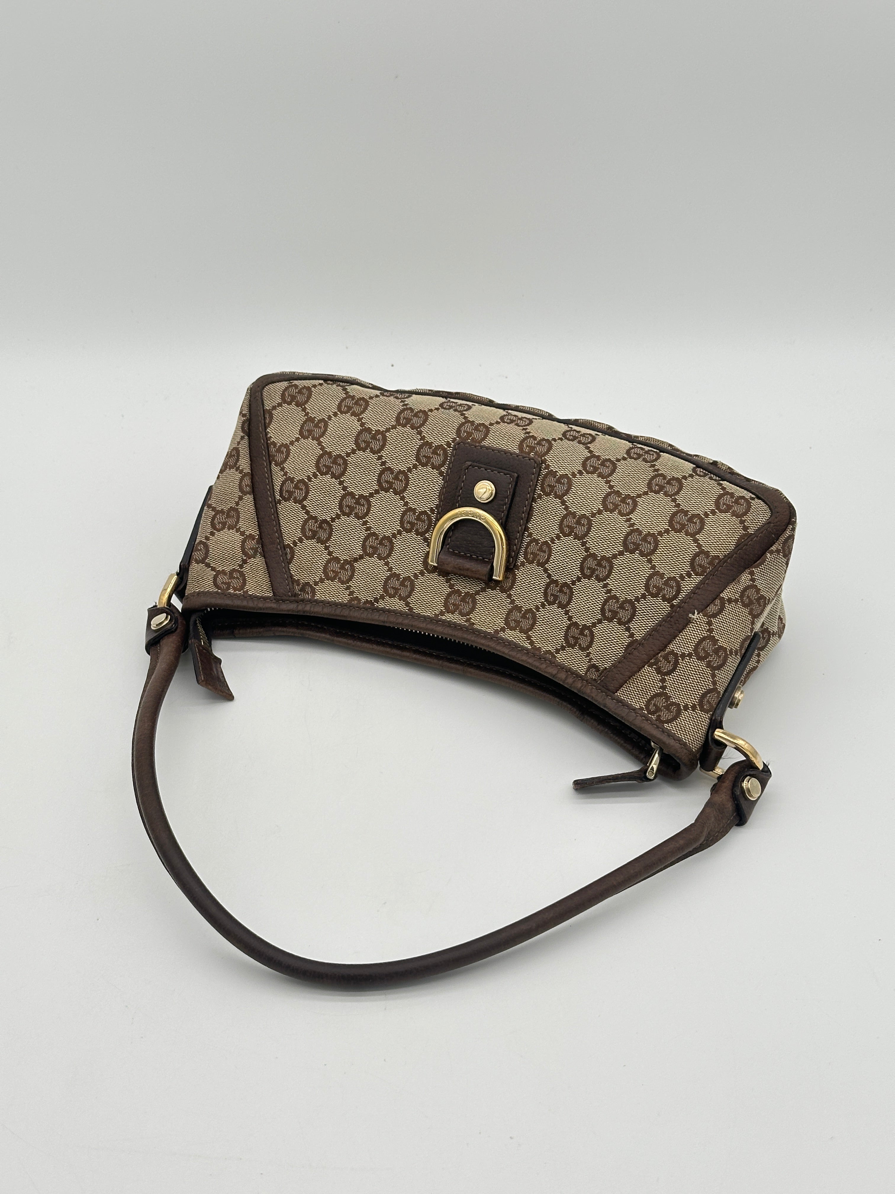 Gucci Abbey D-Ring Pochette