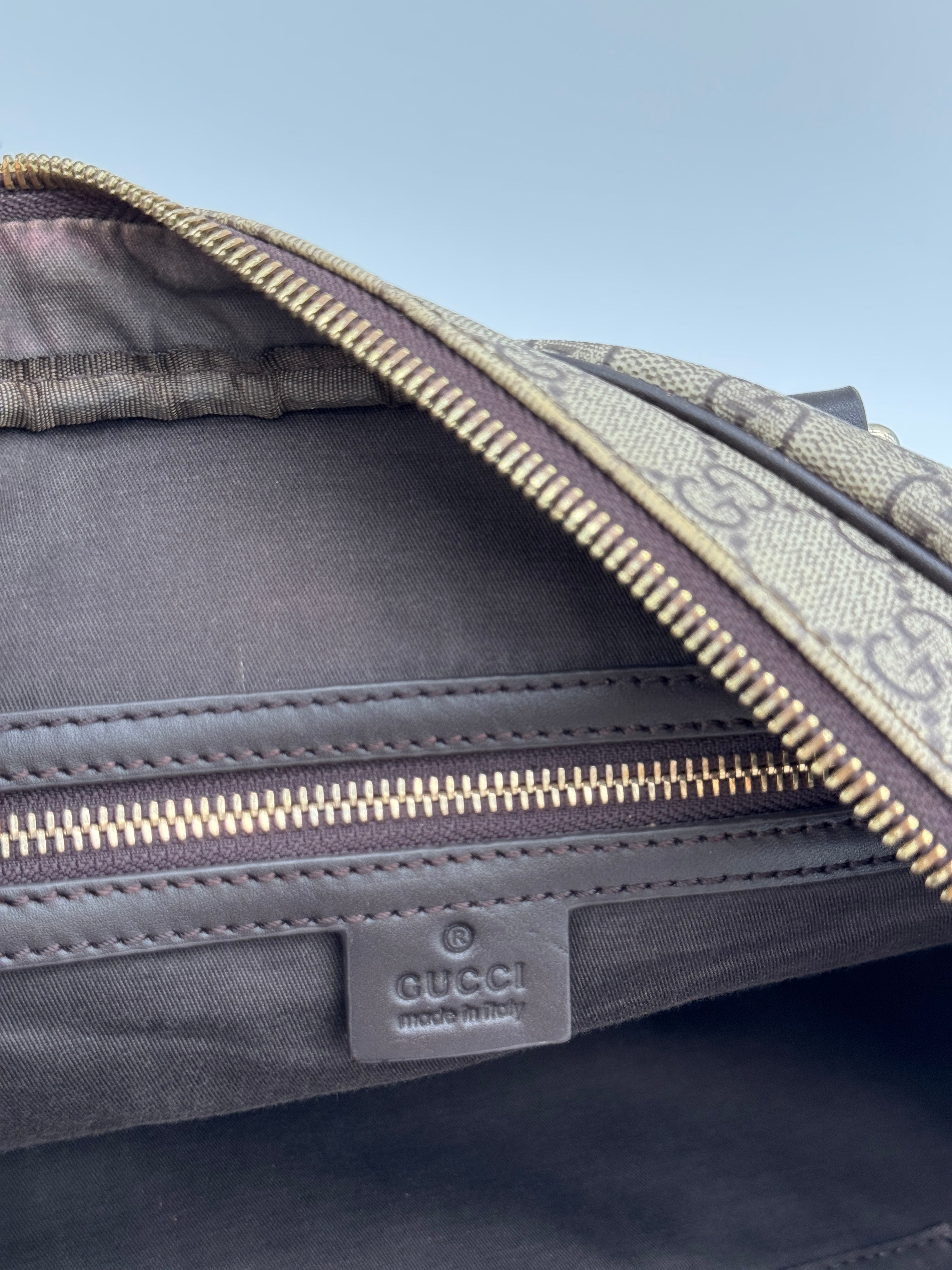 Gucci Supreme Documents