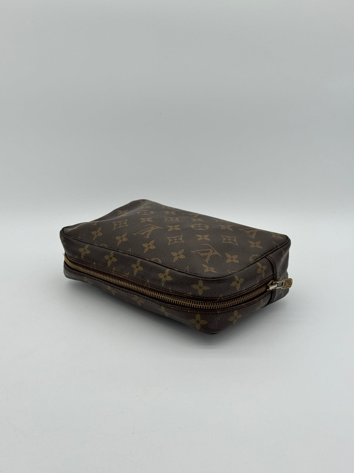 Louis Vuitton Trousse 23
