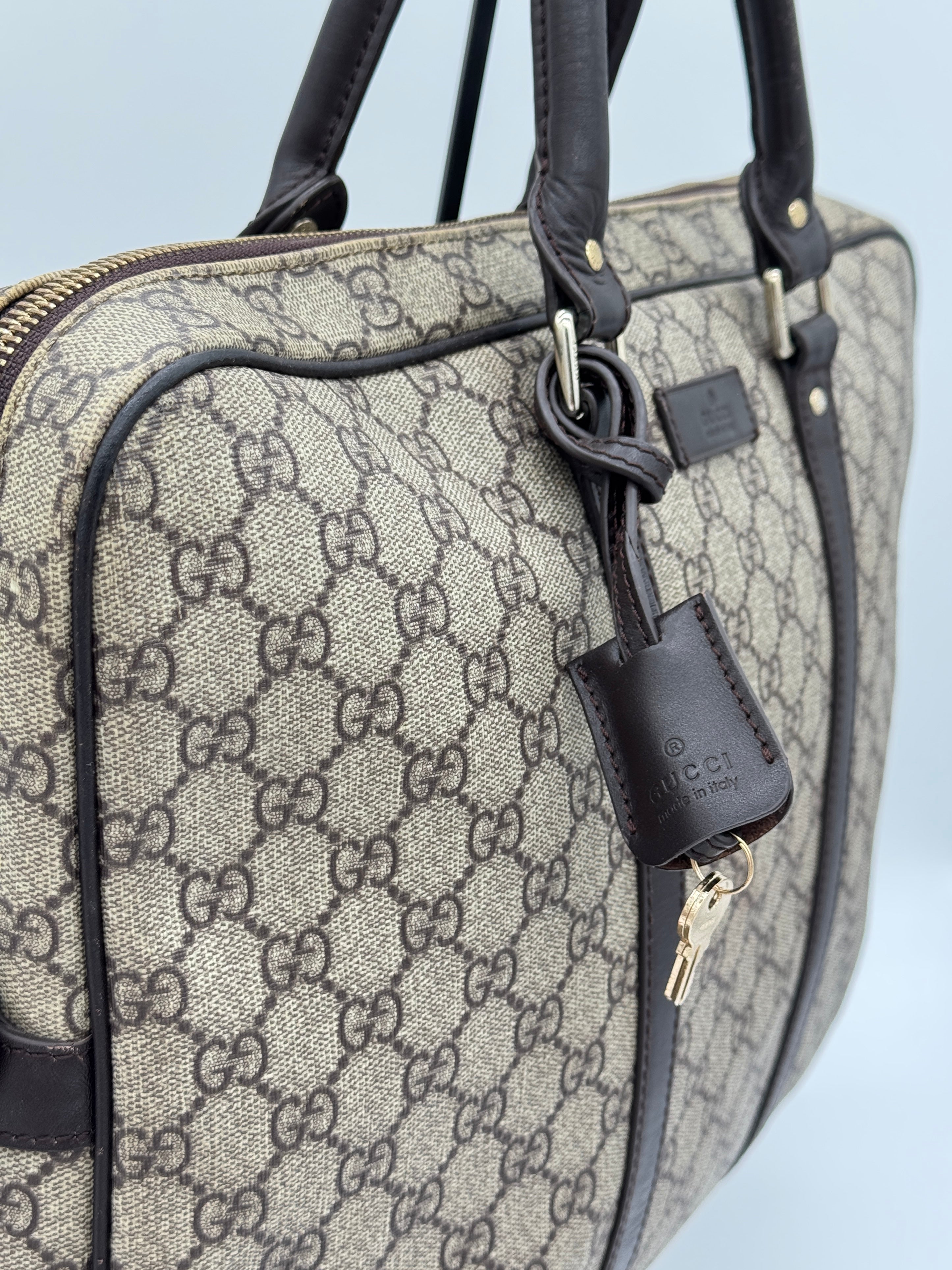 Gucci Supreme Documents