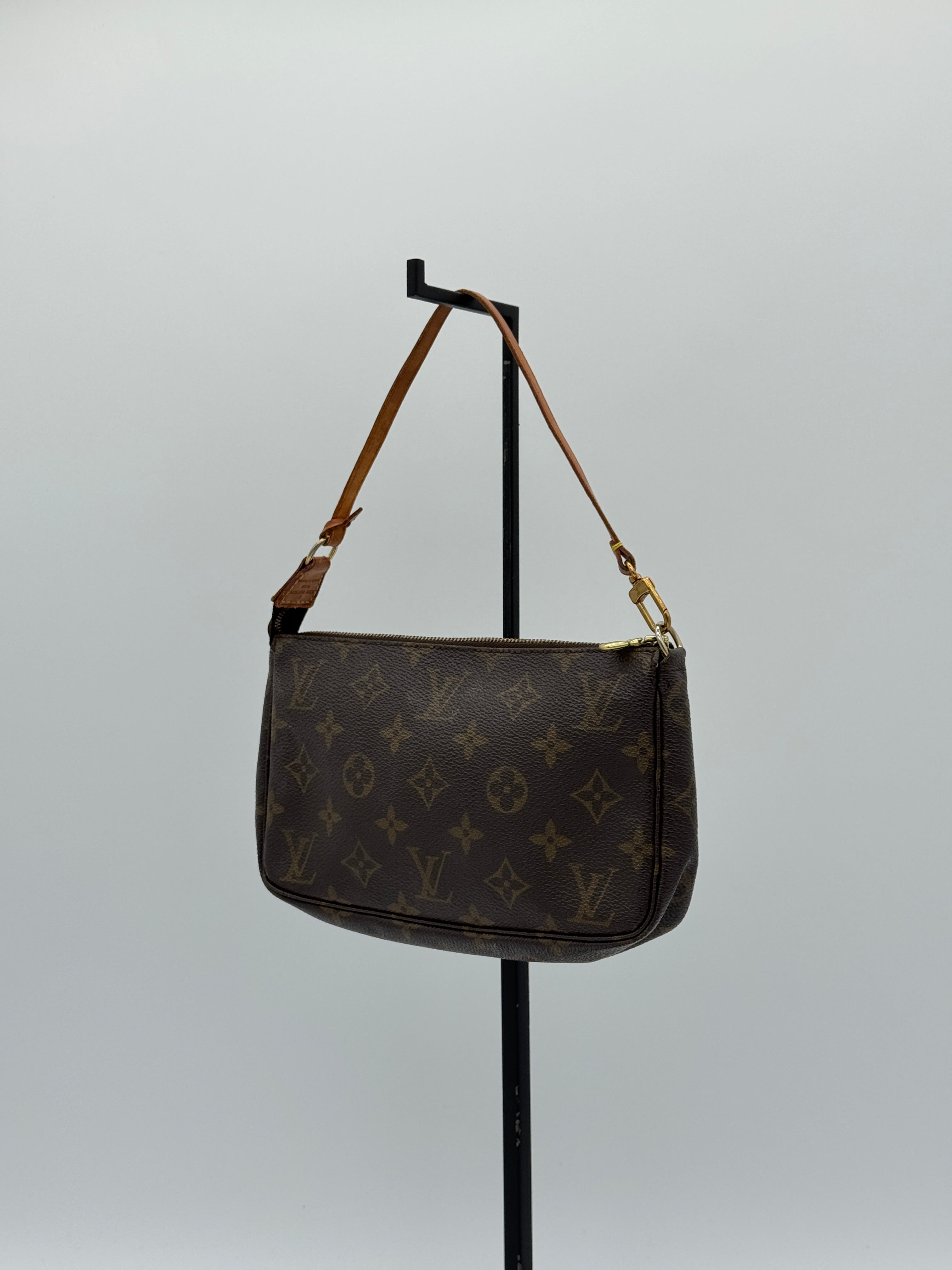 Louis Vuitton Pochette Accessoires