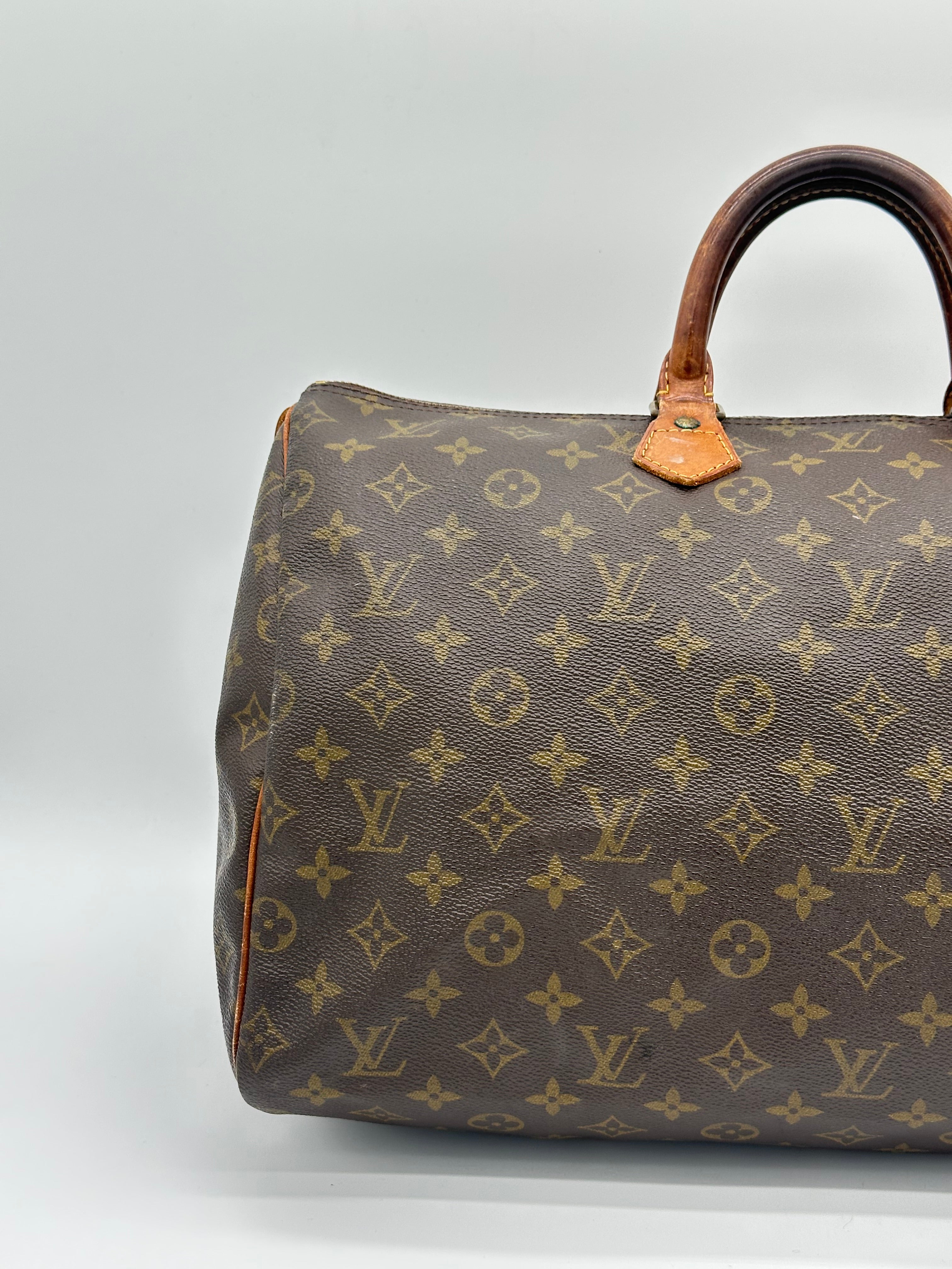 Louis Vuitton Speedy 40