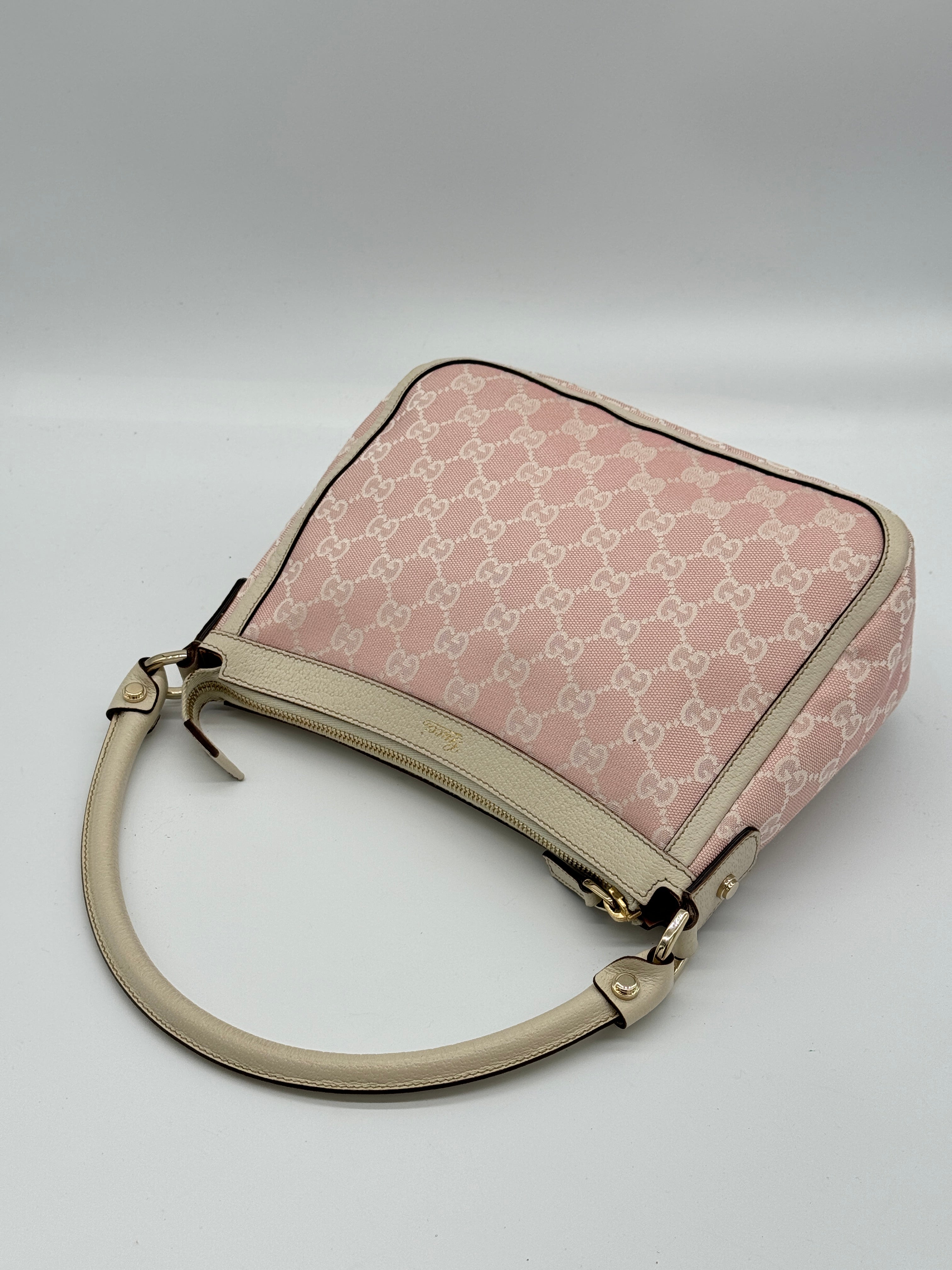 Gucci Small Abbey