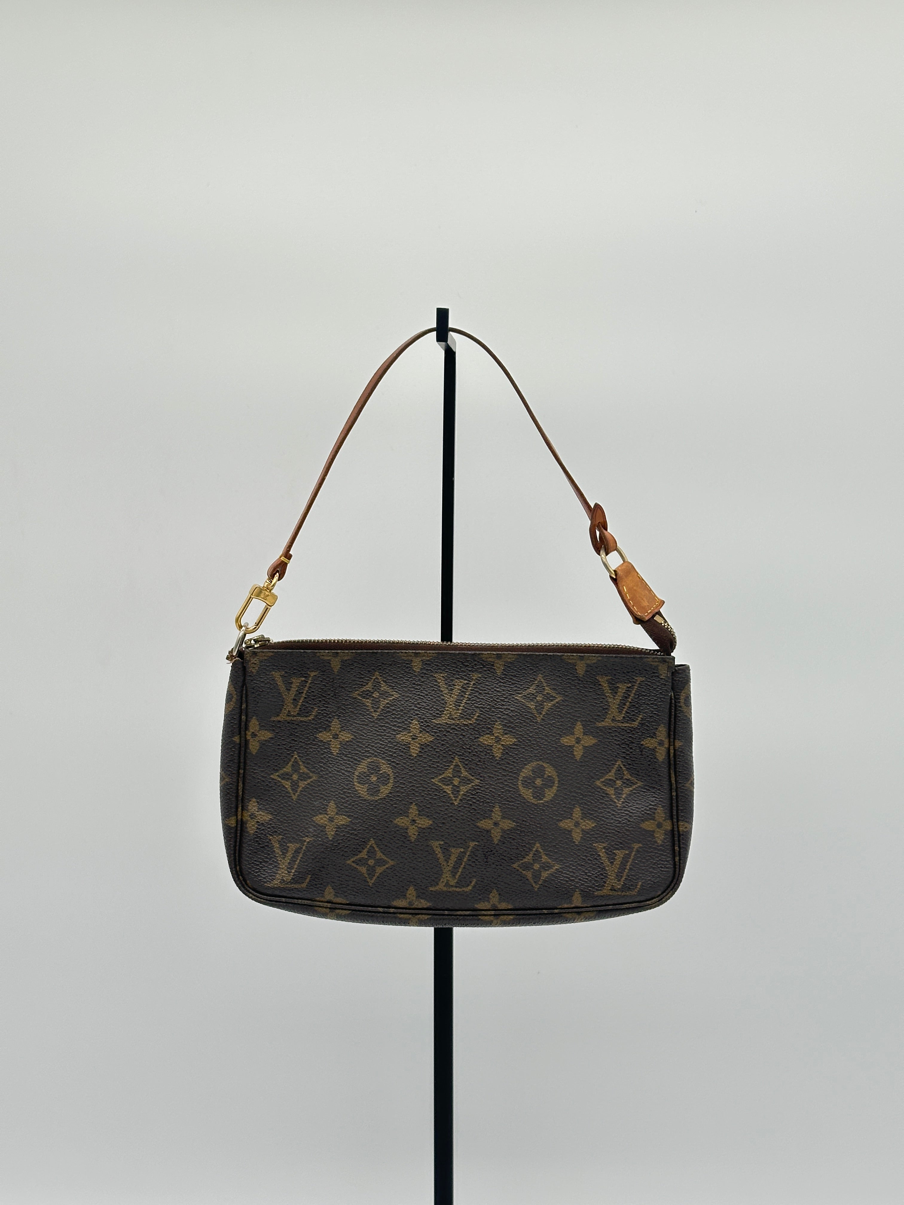 Louis Vuitton Pochette Accessoires