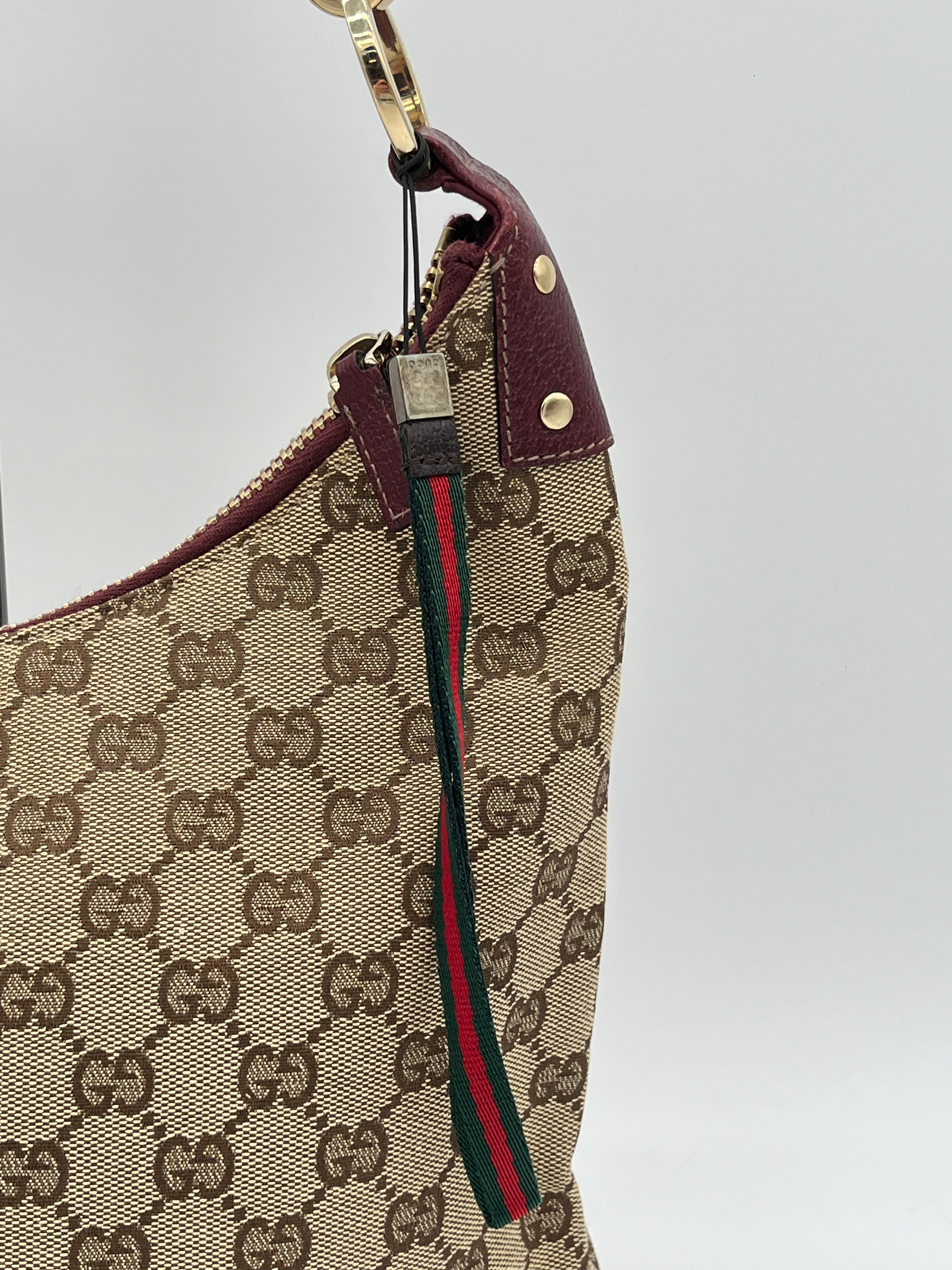 Gucci Lock Canvas