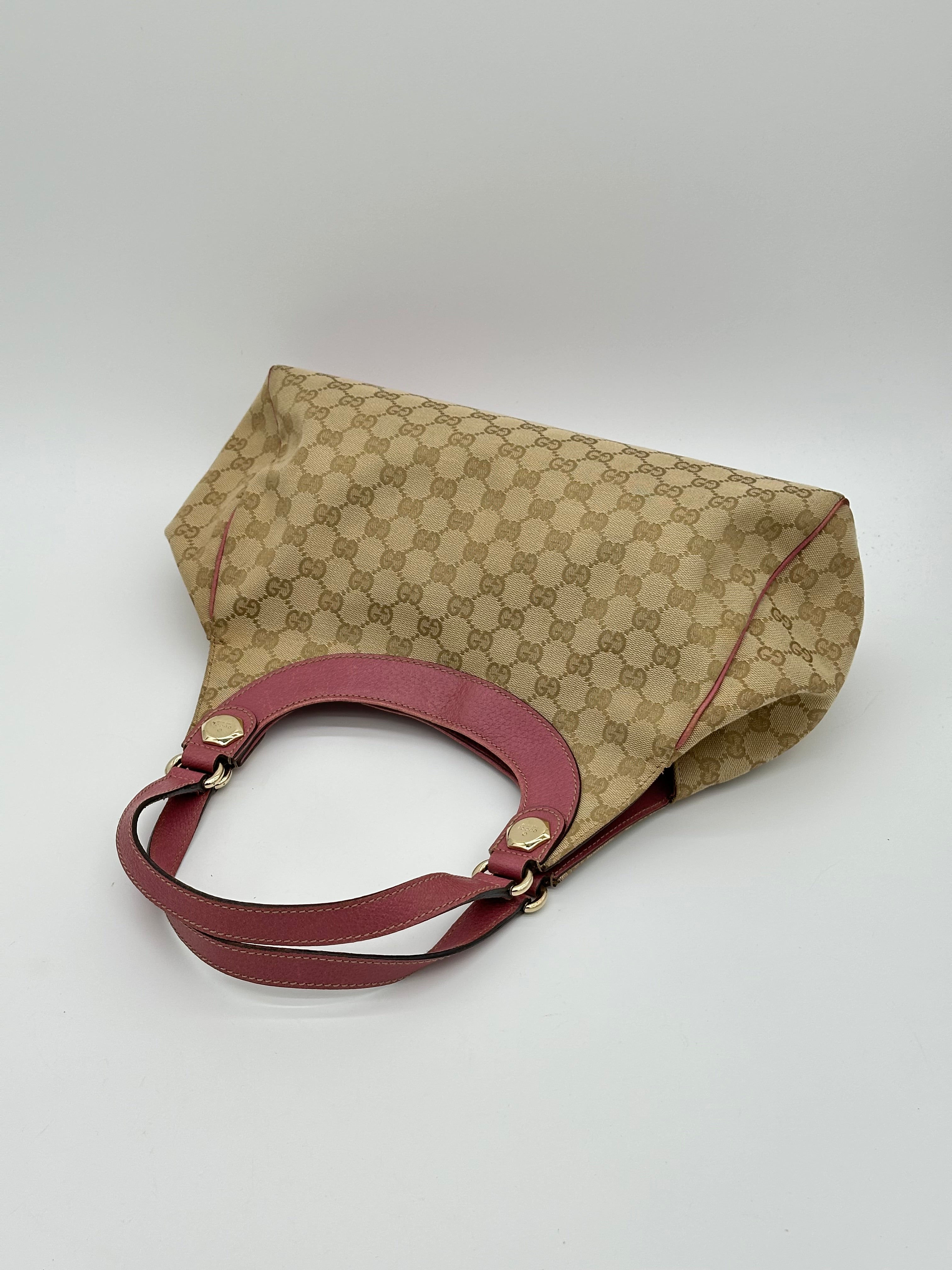 Gucci Canvas Charmy