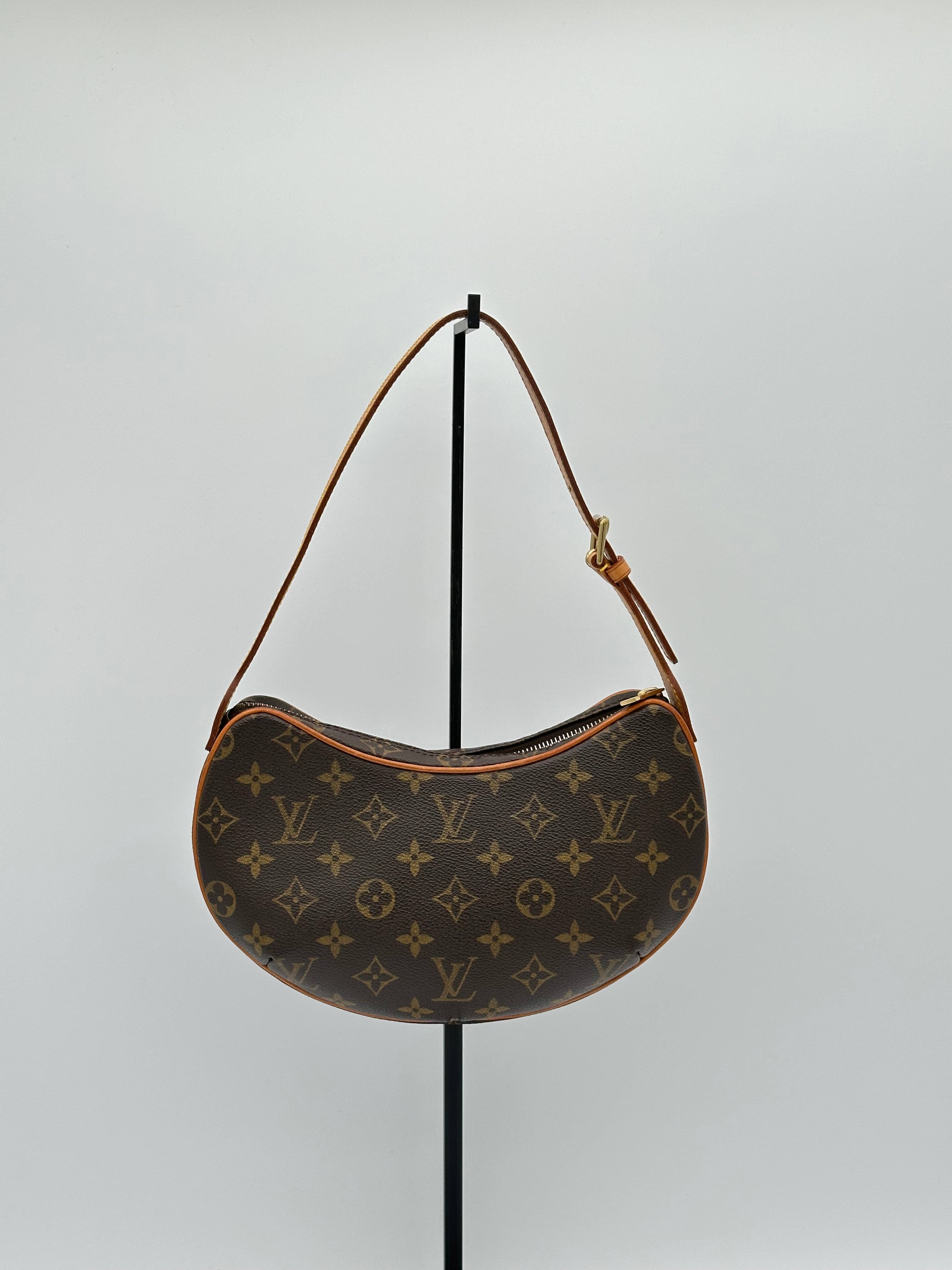 Louis Vuitton Croissant PM
