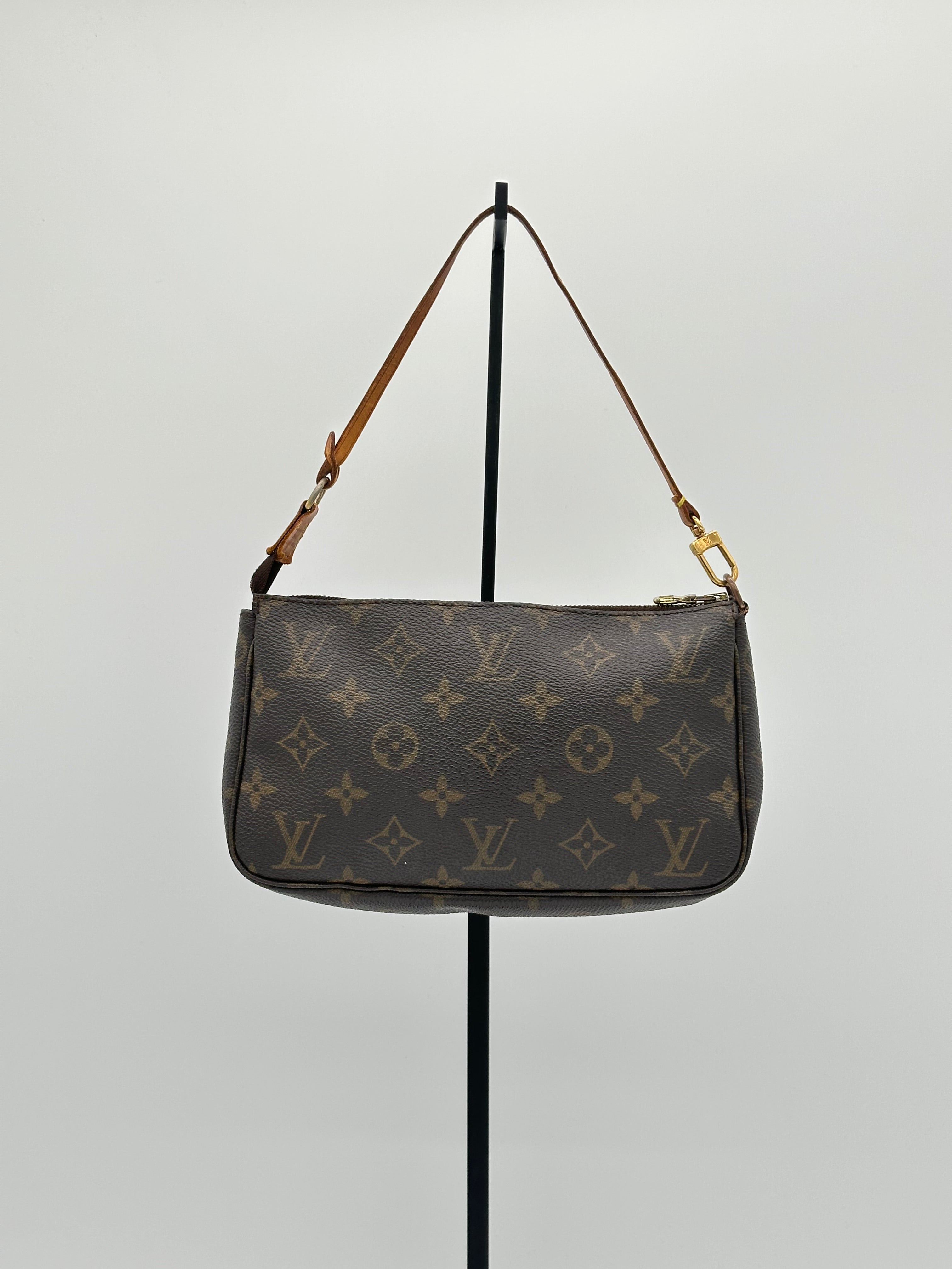 Louis Vuitton Pochette Accessoires