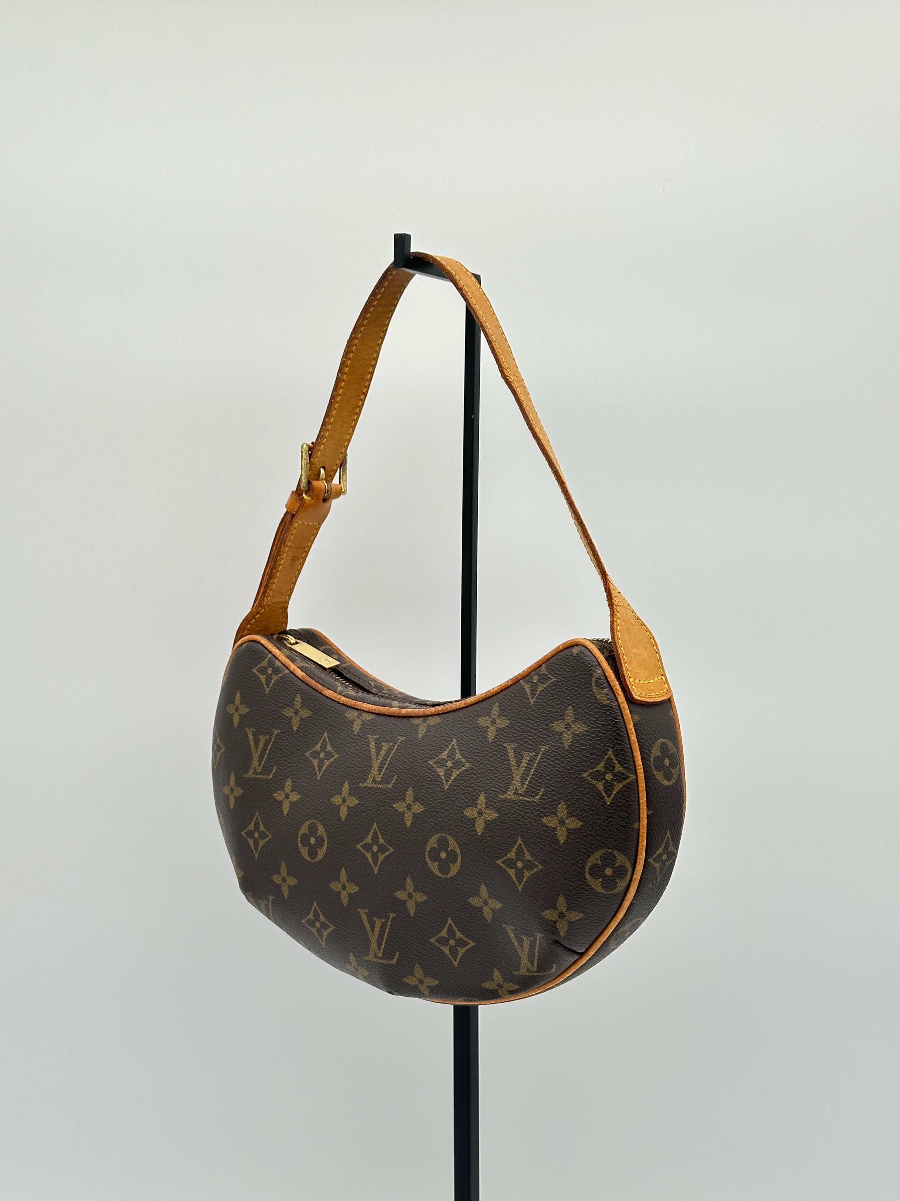 Louis Vuitton Croissant PM
