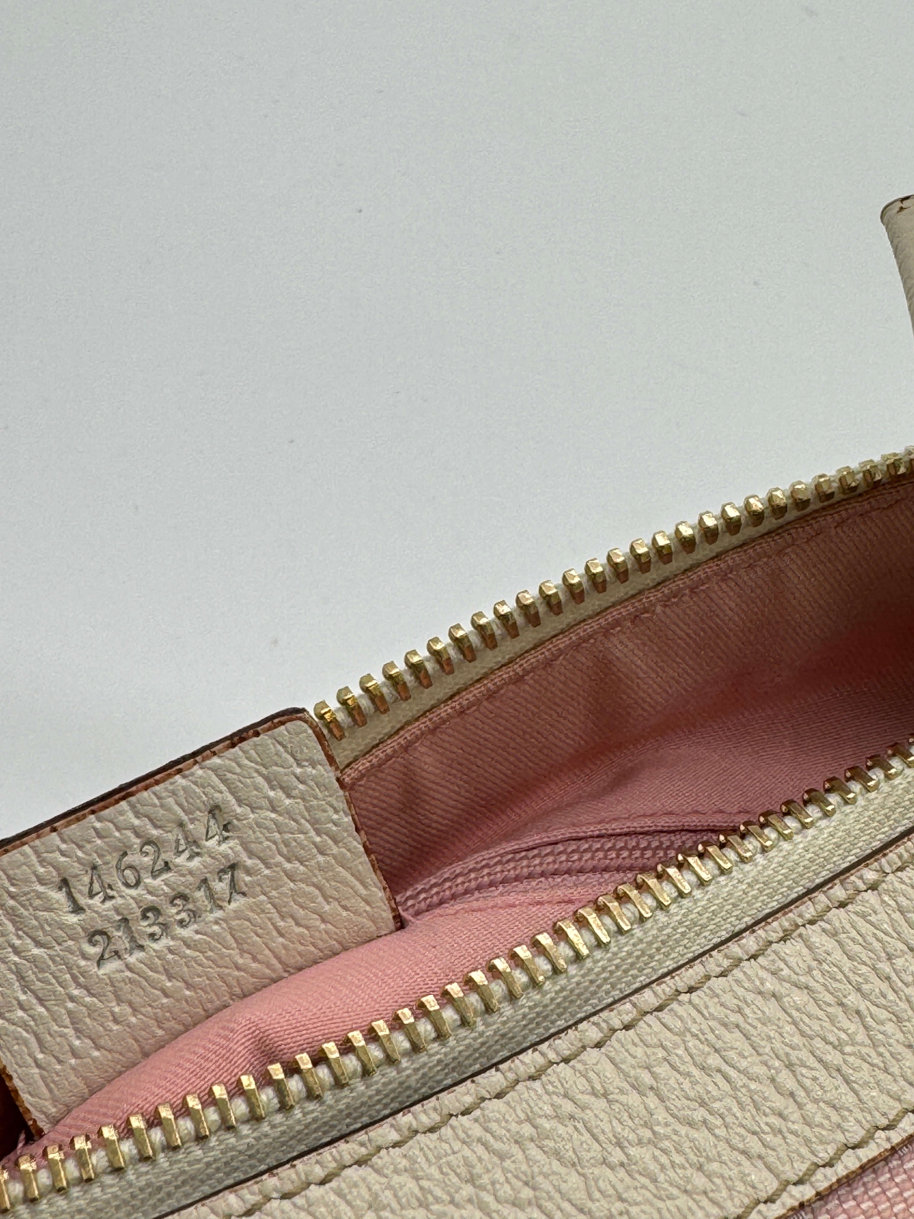 Gucci Small Abbey