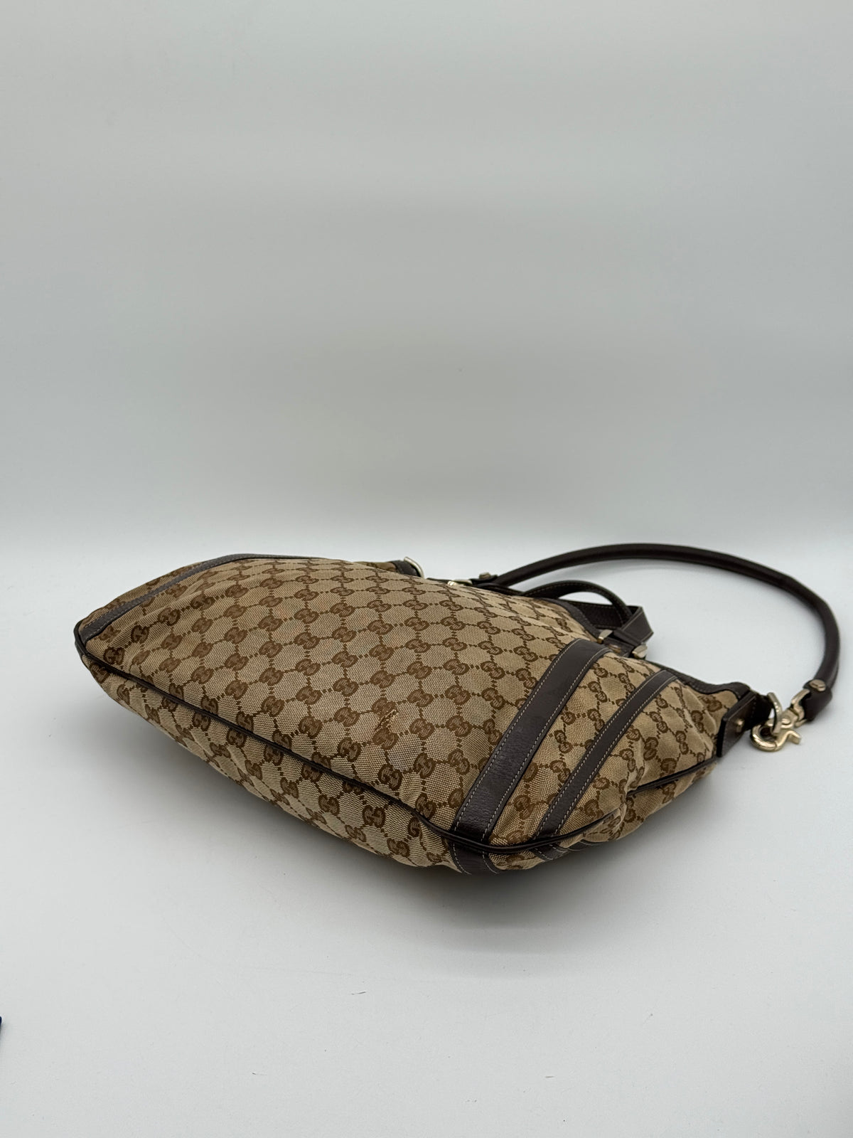 Gucci Medium Abbey Tote Bag