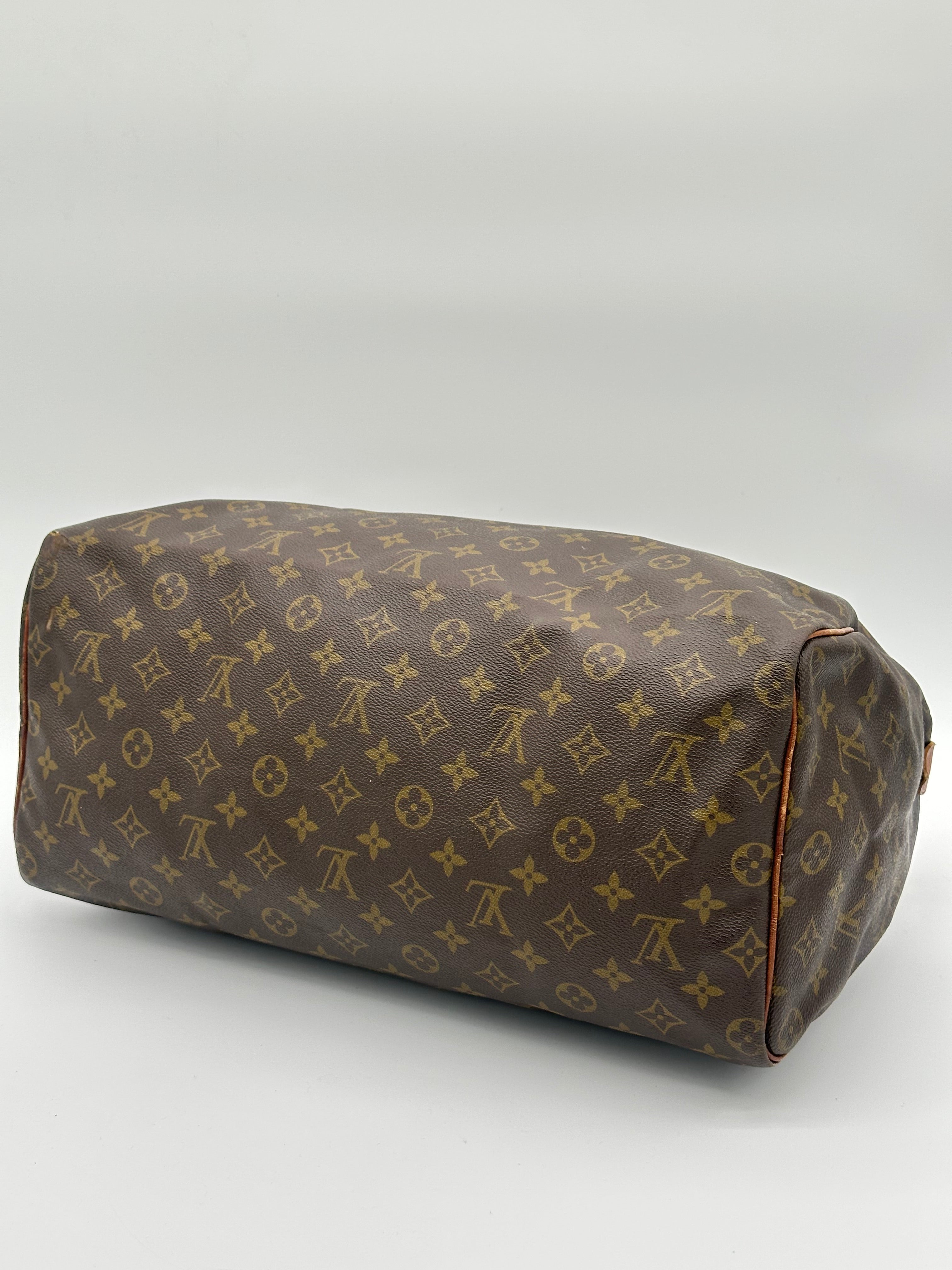 Louis Vuitton Speedy 40