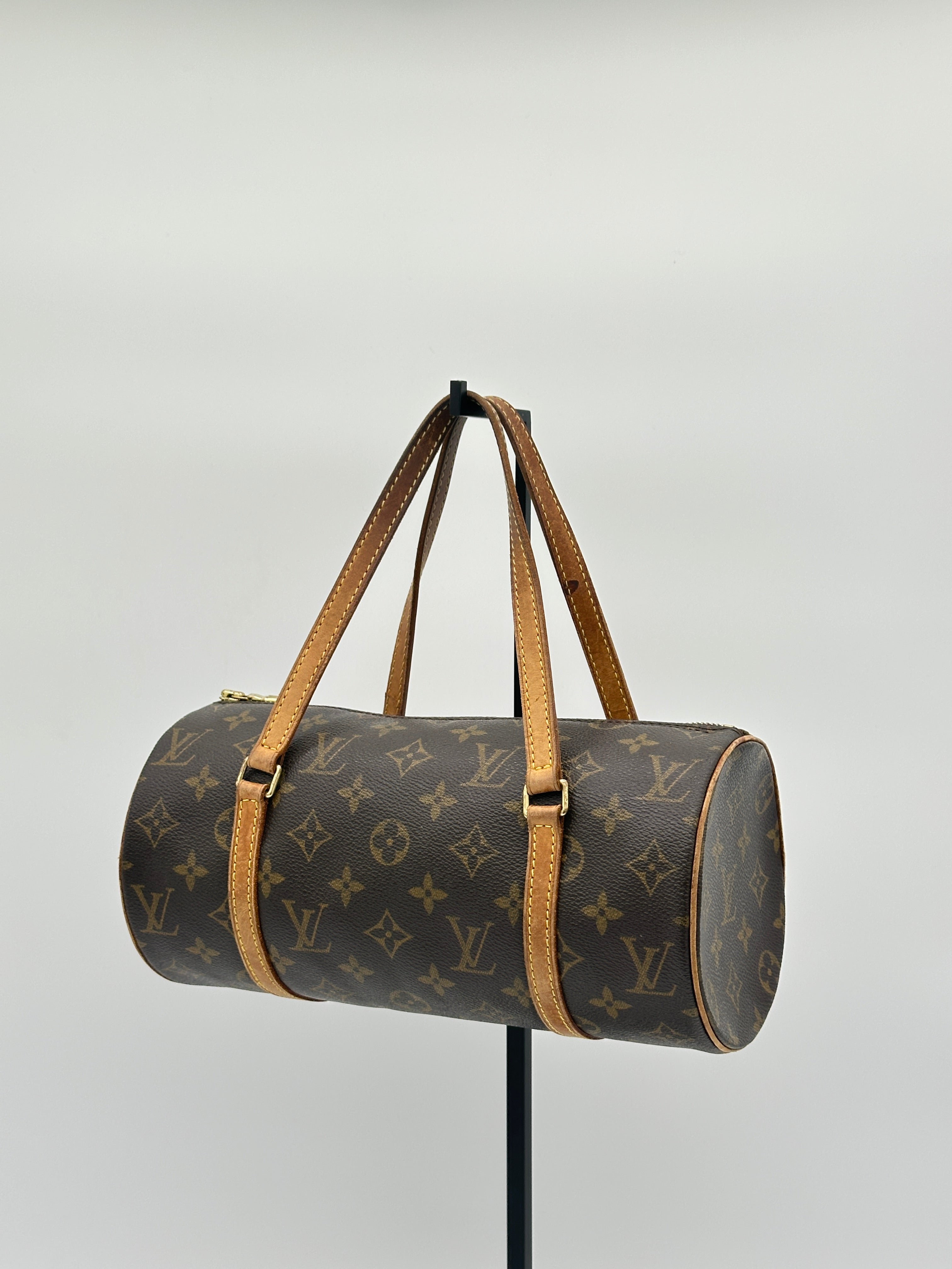 Louis Vuitton Papillon 26
