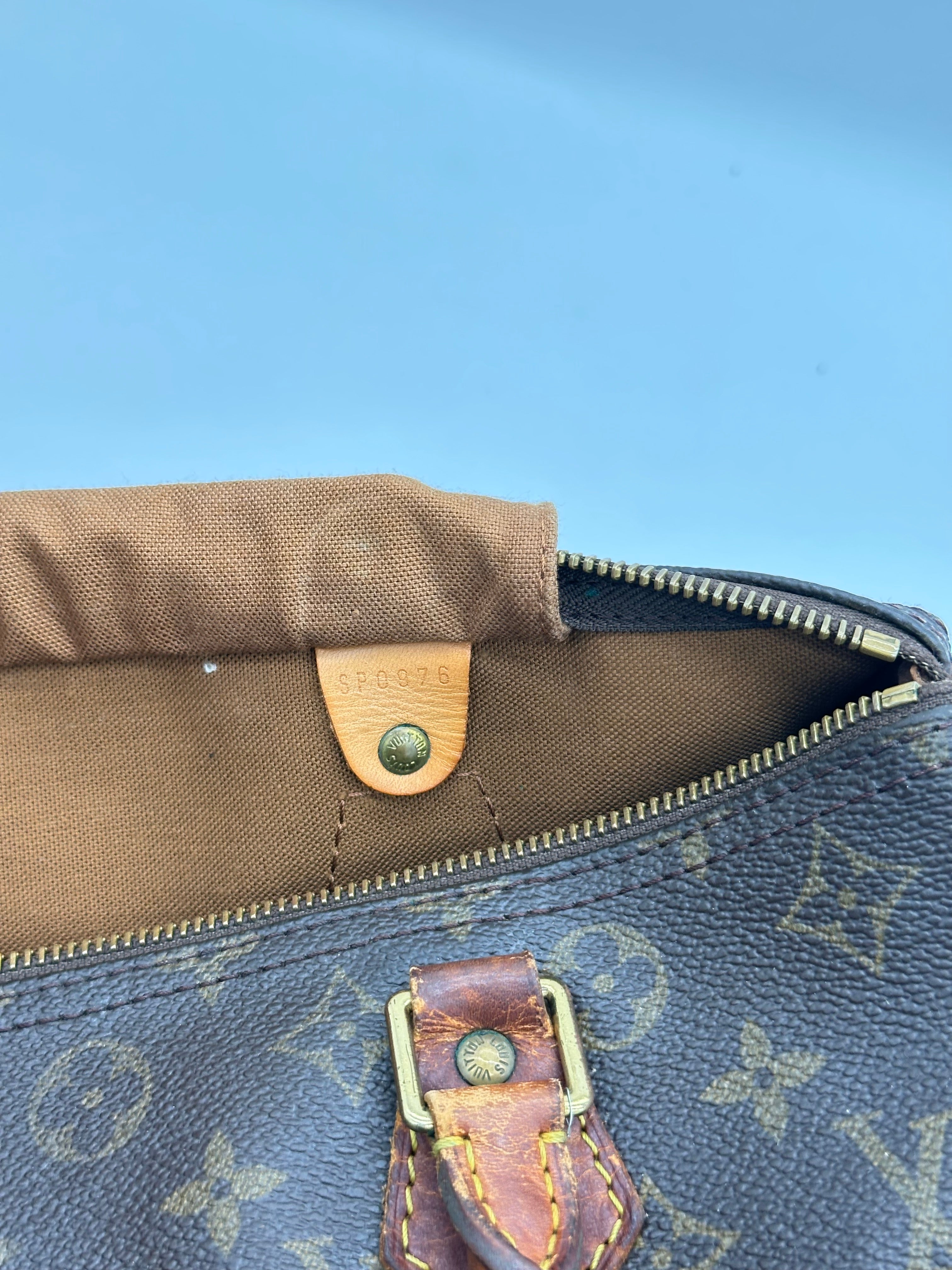 Louis Vuitton Speedy 30