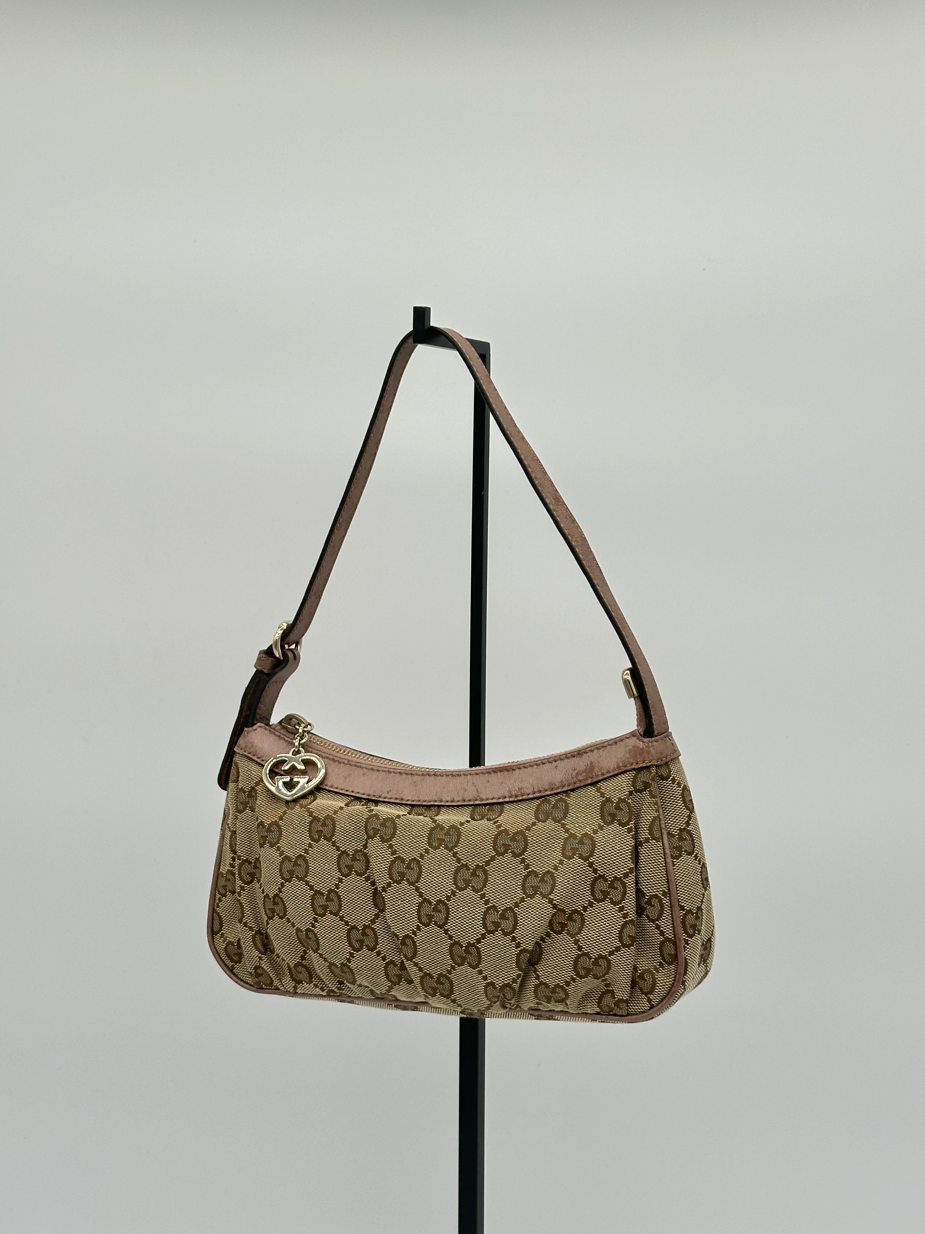 Gucci Heart Pochette