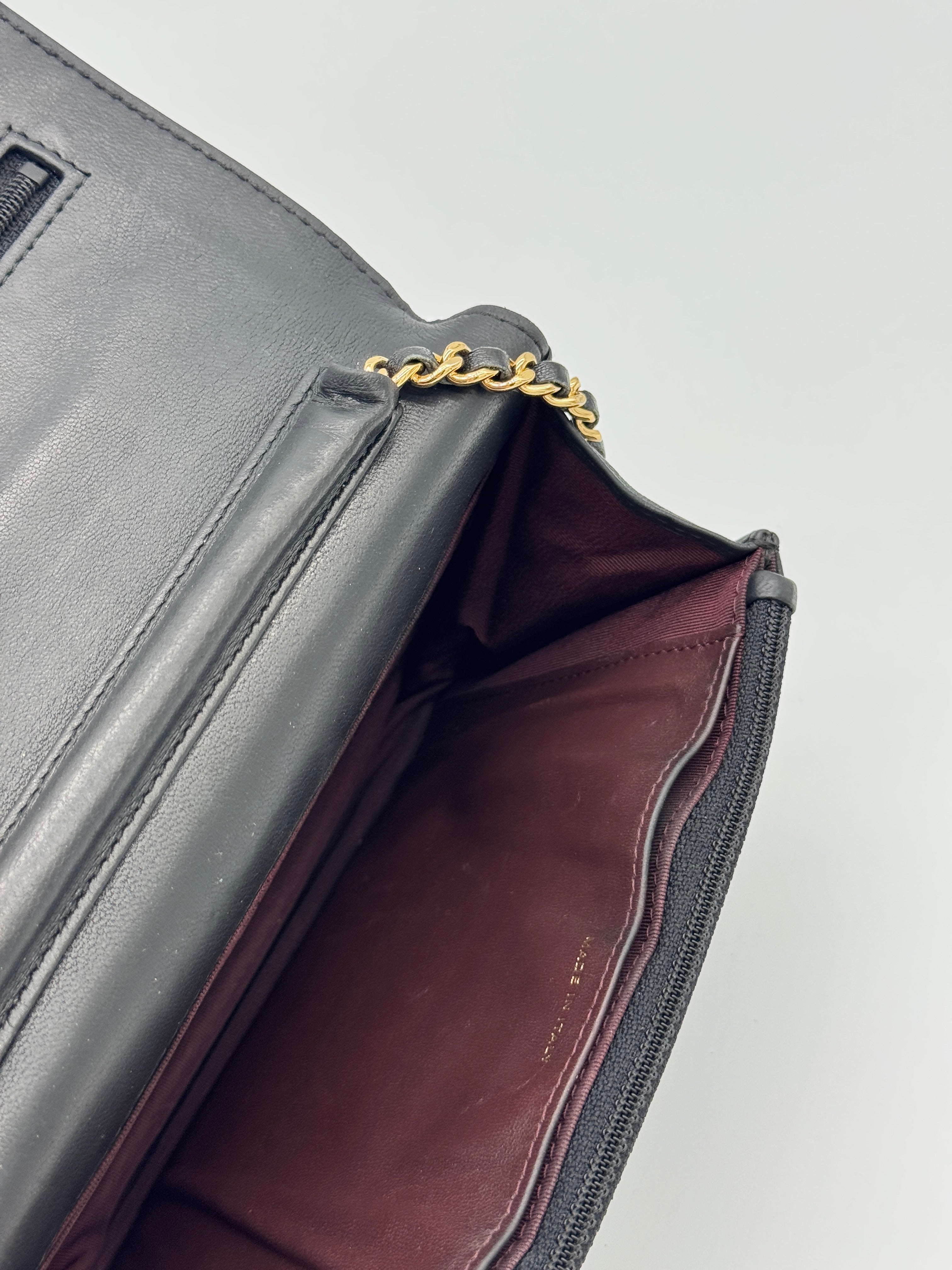 Chanel Wallet on Chain