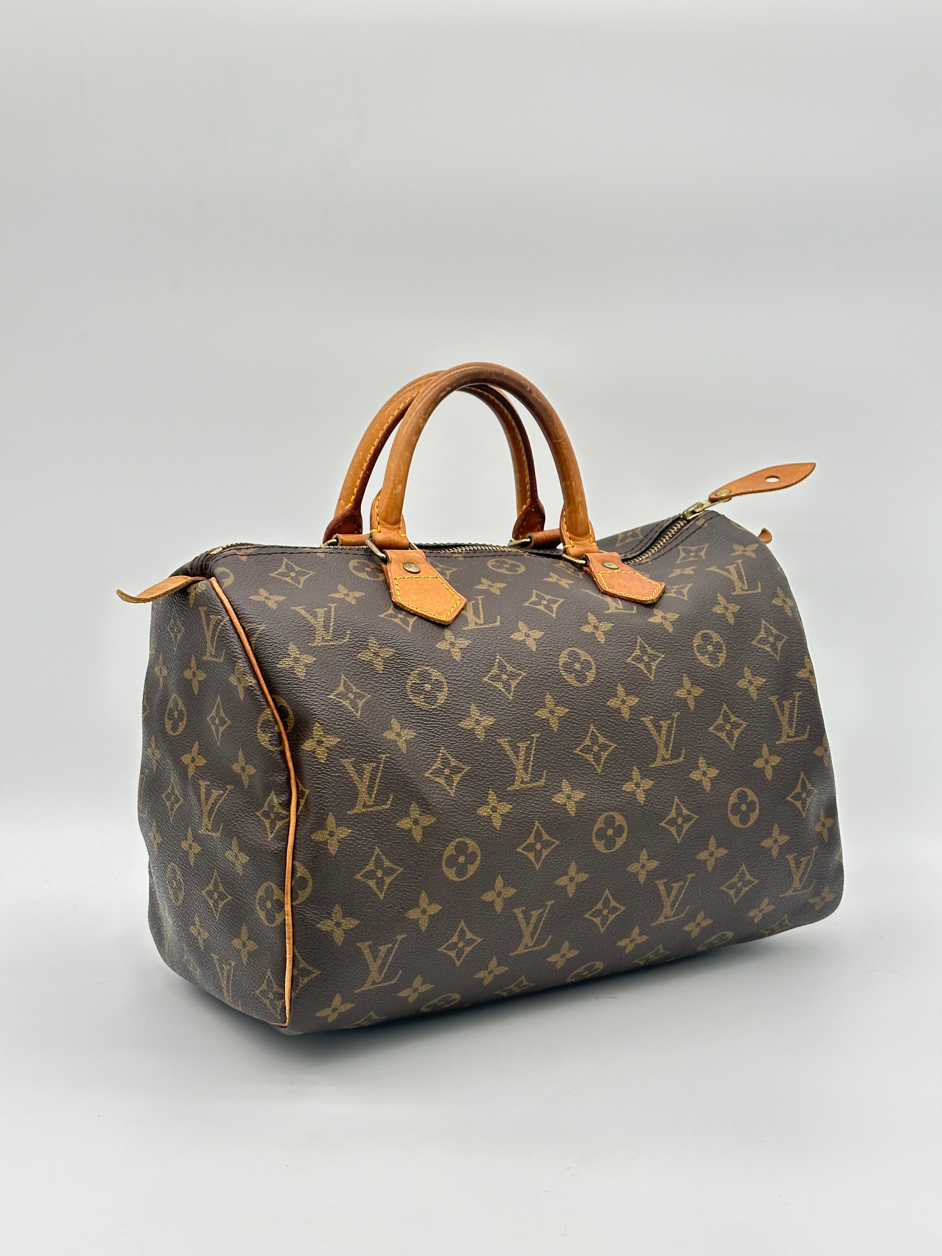 Louis Vuitton Speedy 30