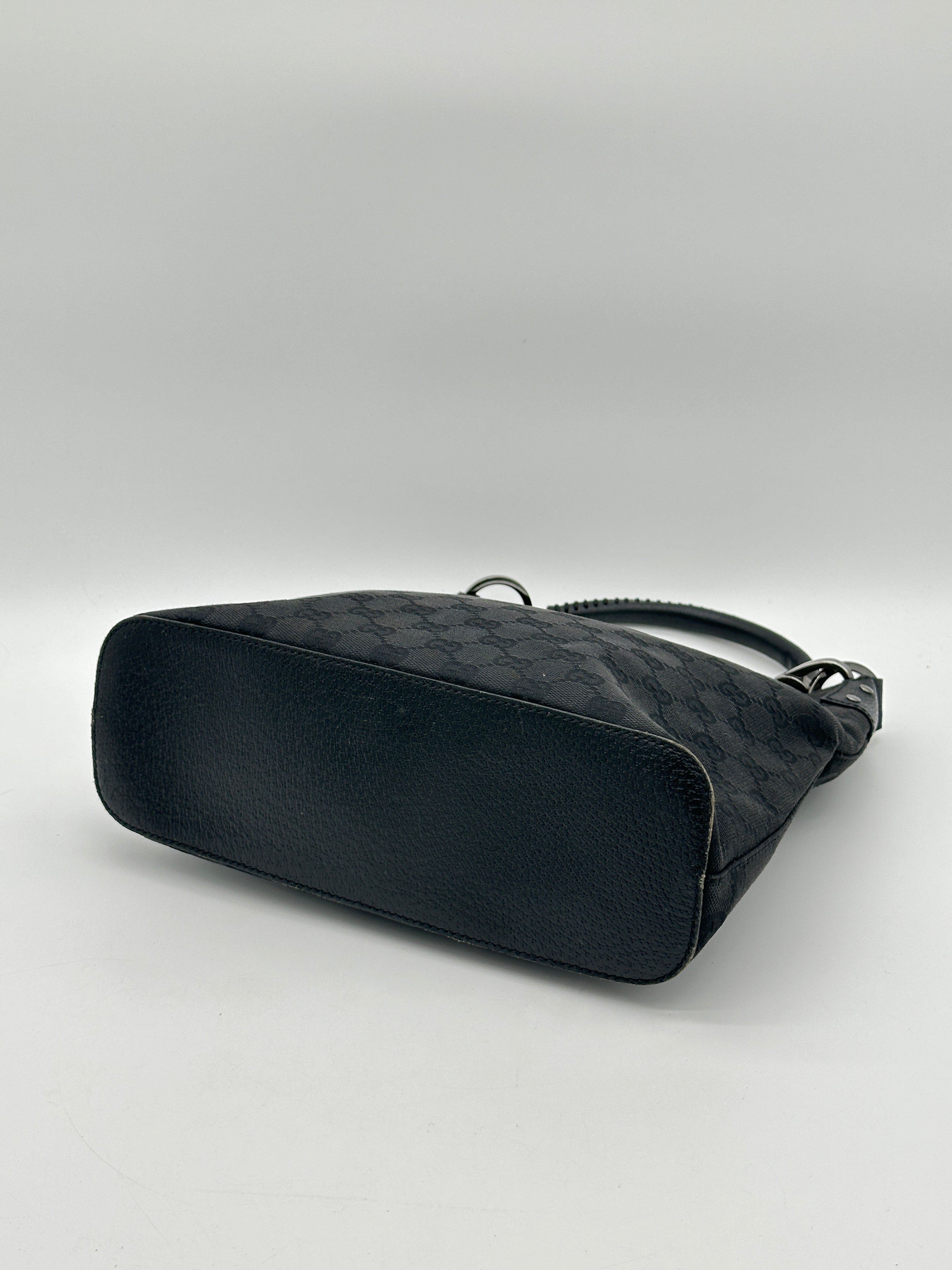 Gucci Lock Canvas