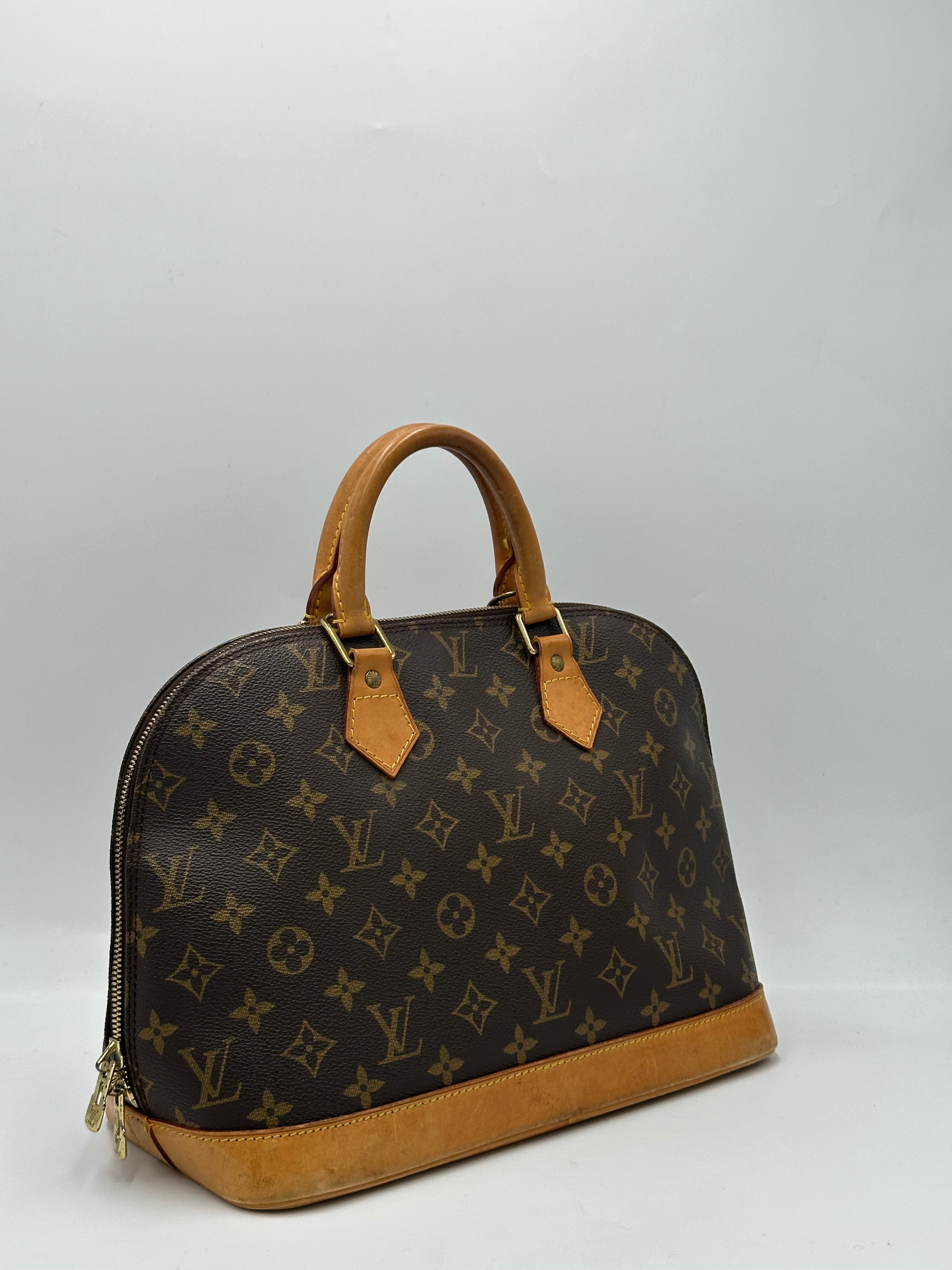 Louis Vuitton Alma PM