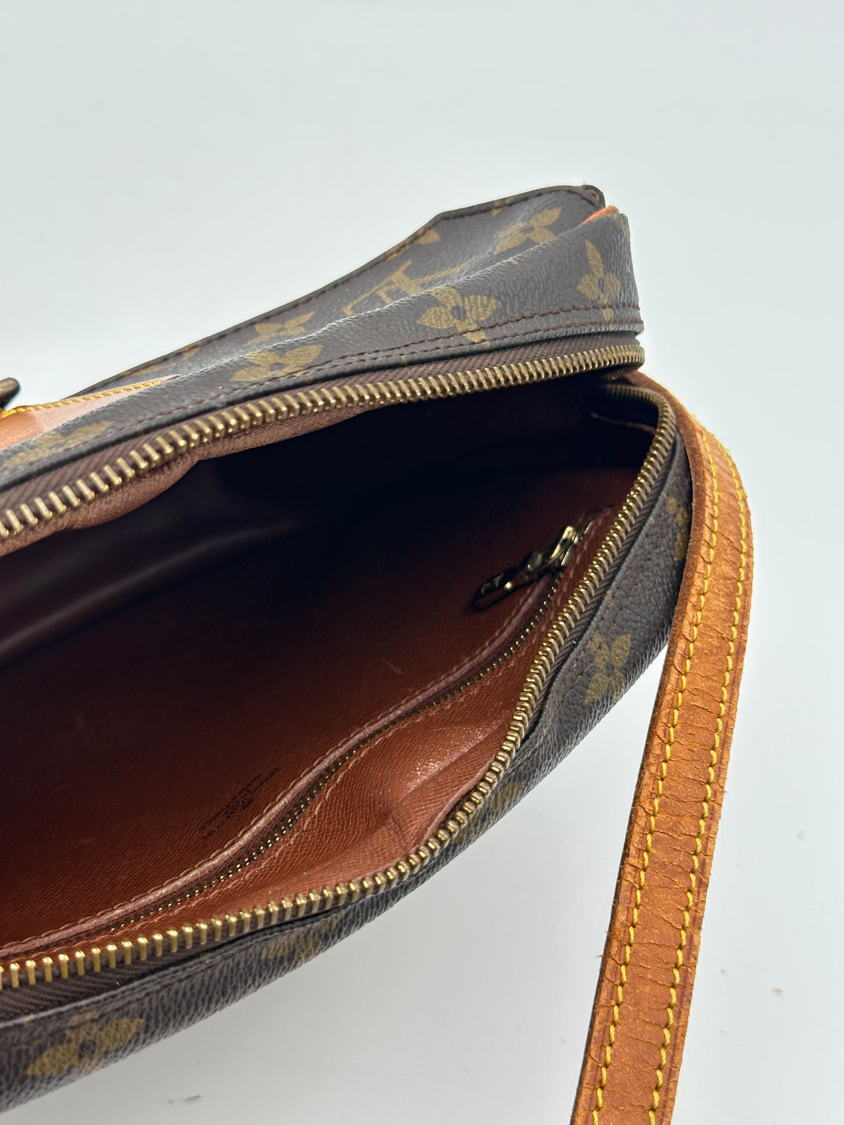 Louis Vuitton Jeune Fille MM