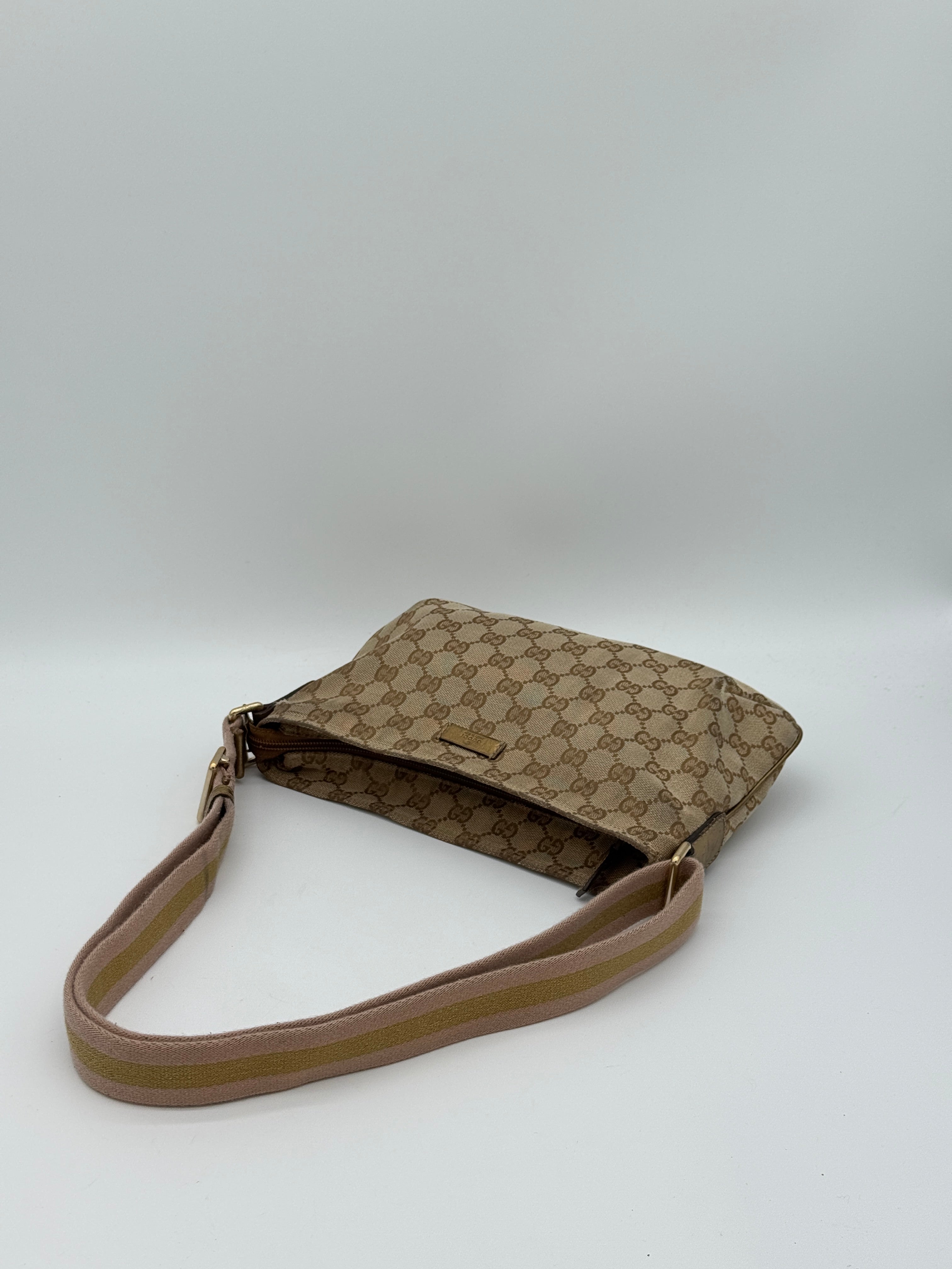 Gucci Web Messenger