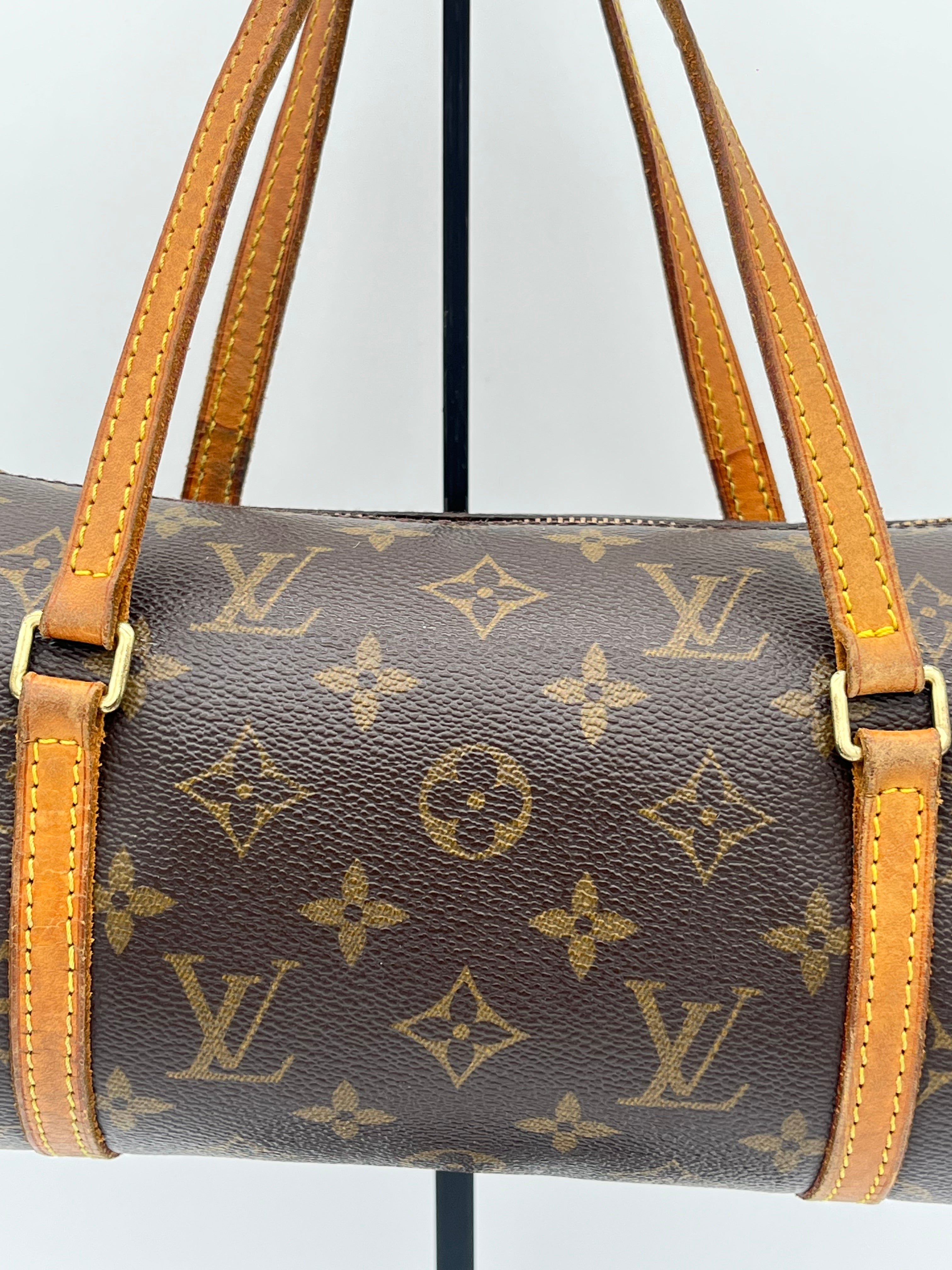 Louis Vuitton Papillon 26