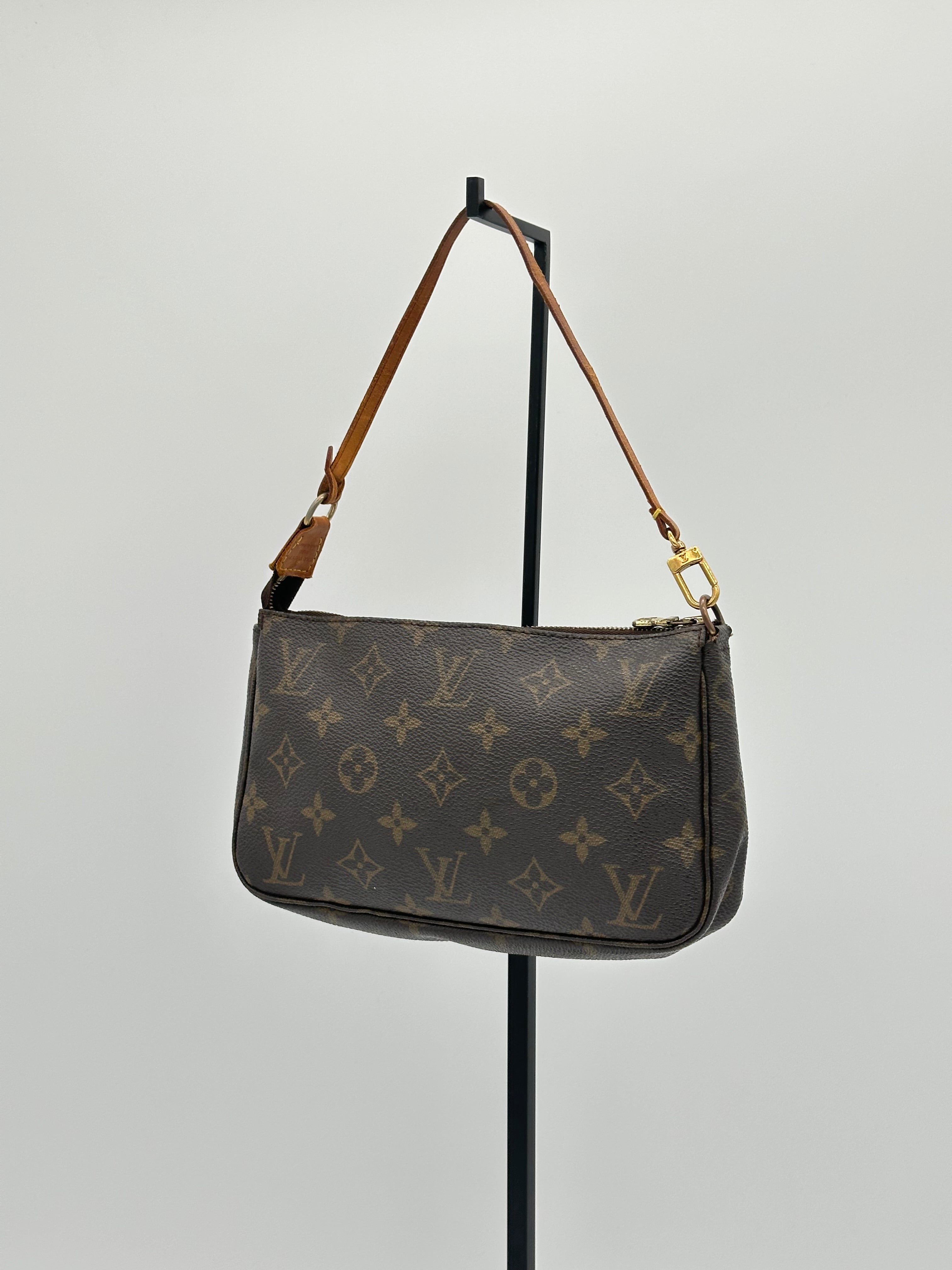 Louis Vuitton Pochette Accessoires