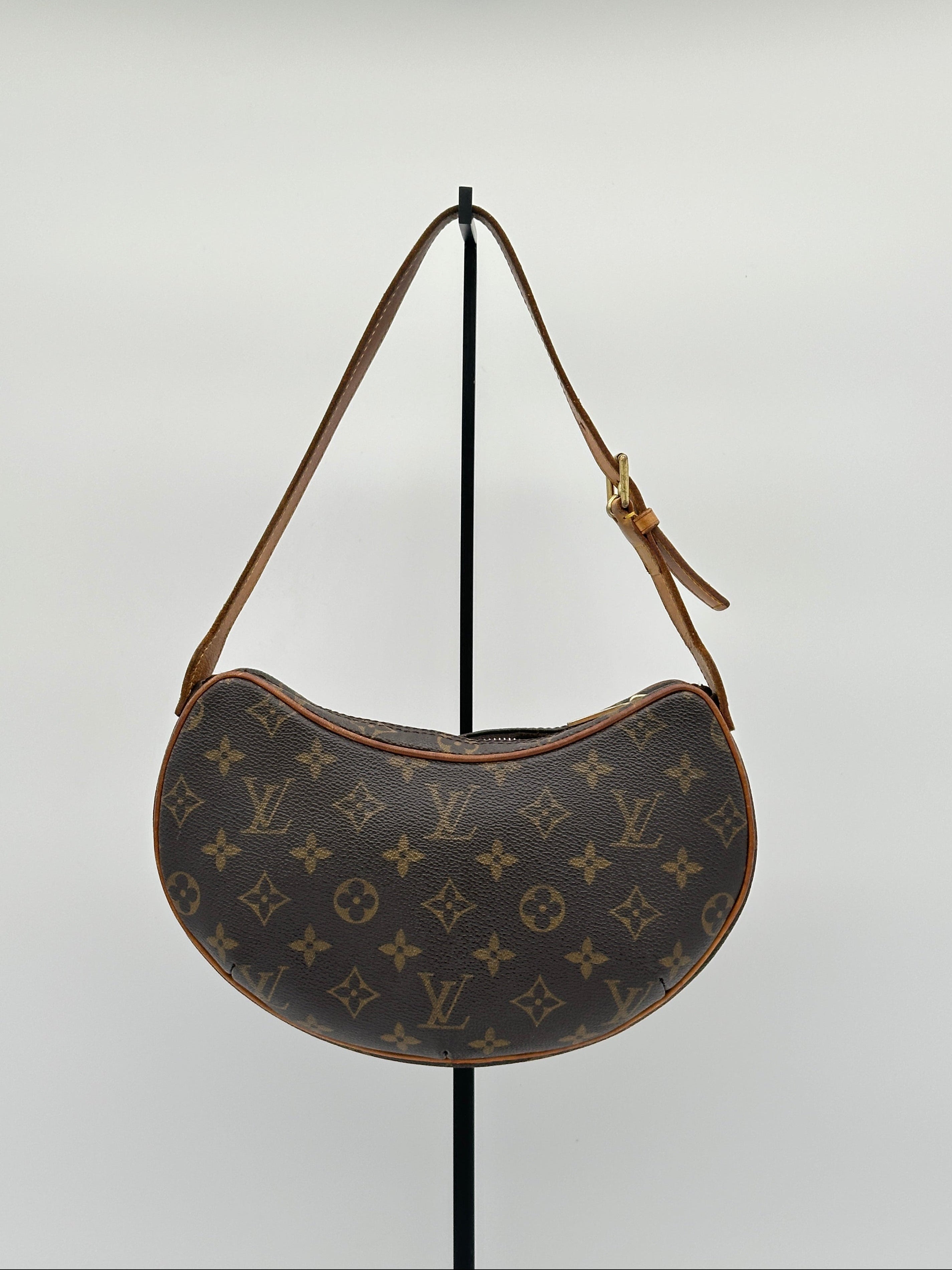 Louis Vuitton Croissant PM
