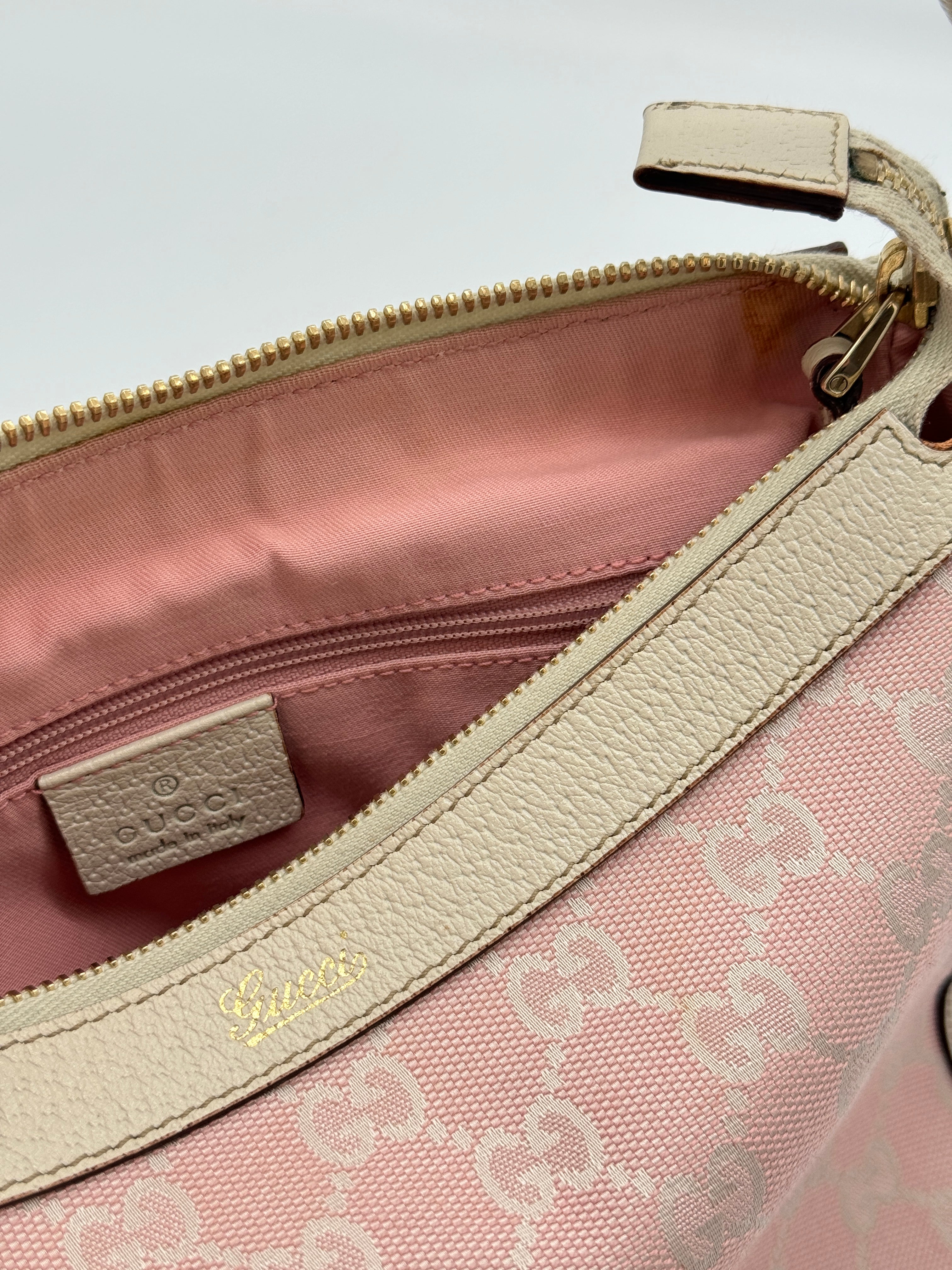 Gucci Small Abbey