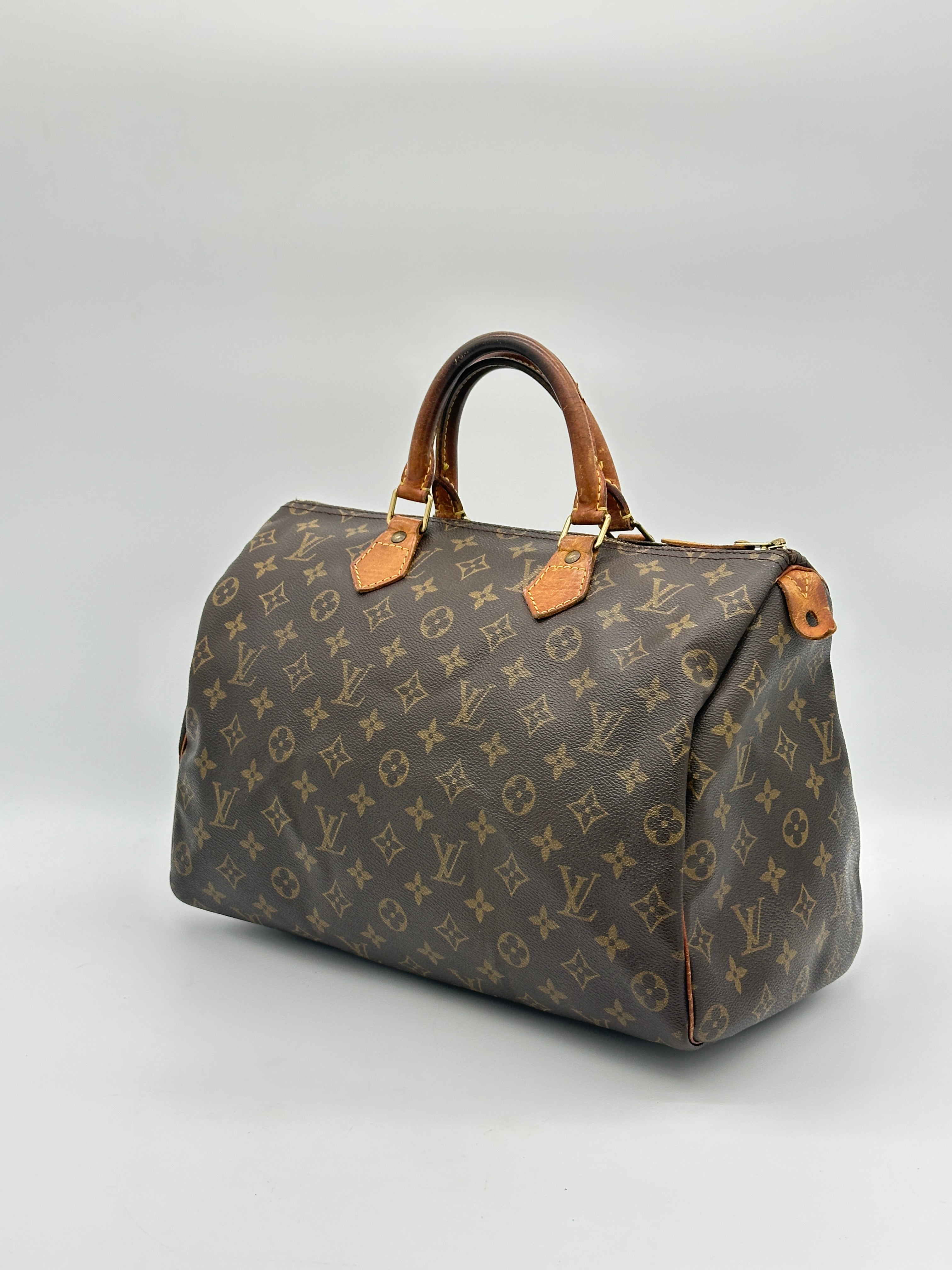 Louis Vuitton Speedy 35