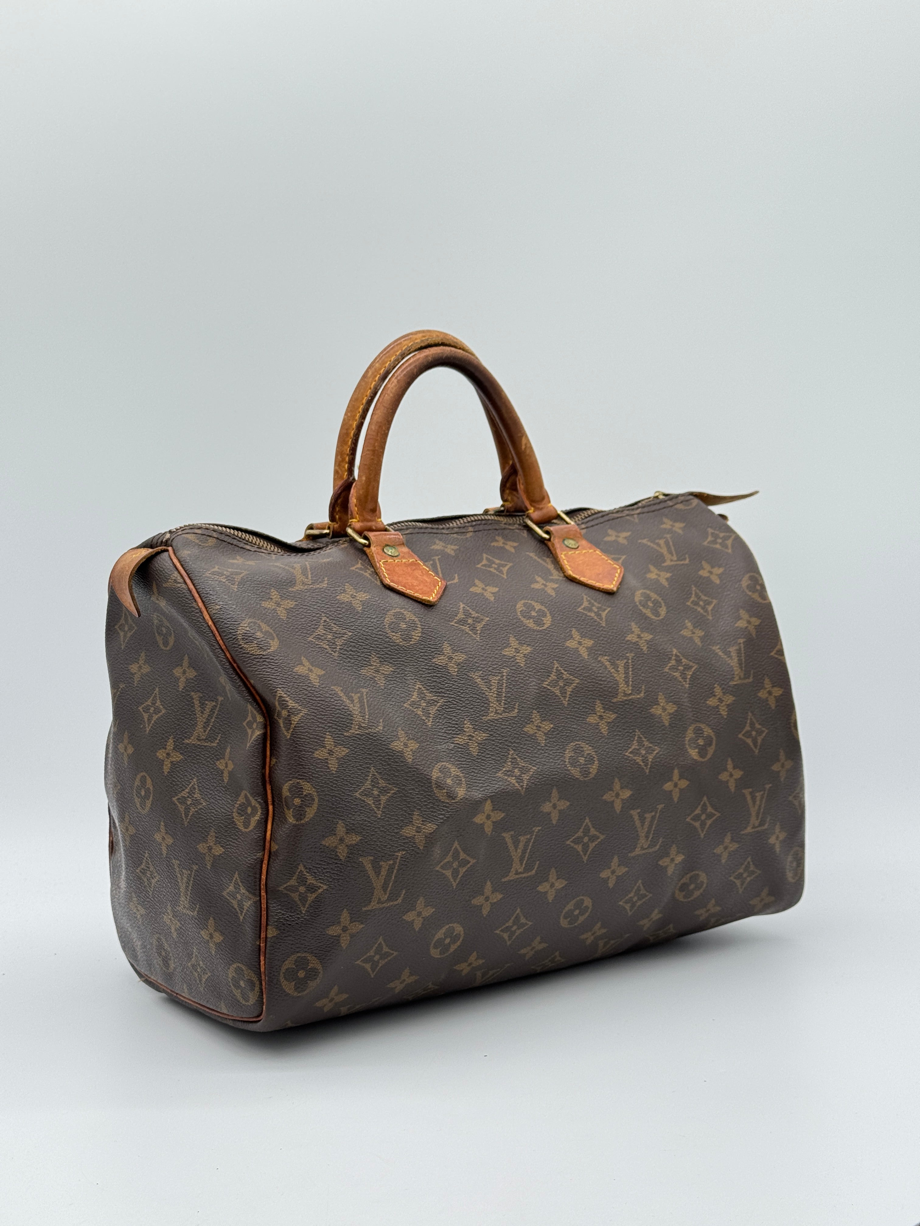 Louis Vuitton Speedy 35