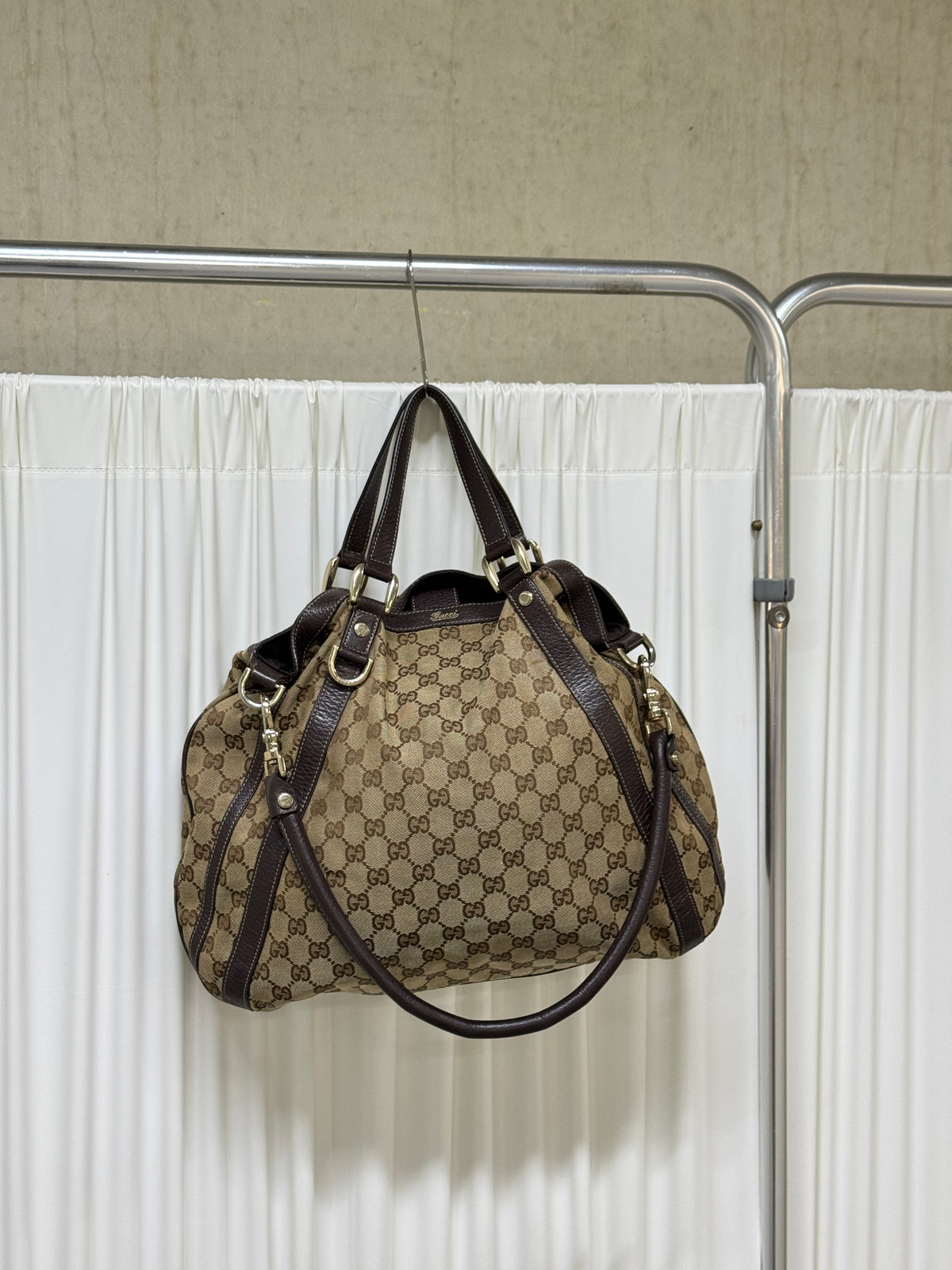 Gucci Medium Abbey Tote Bag
