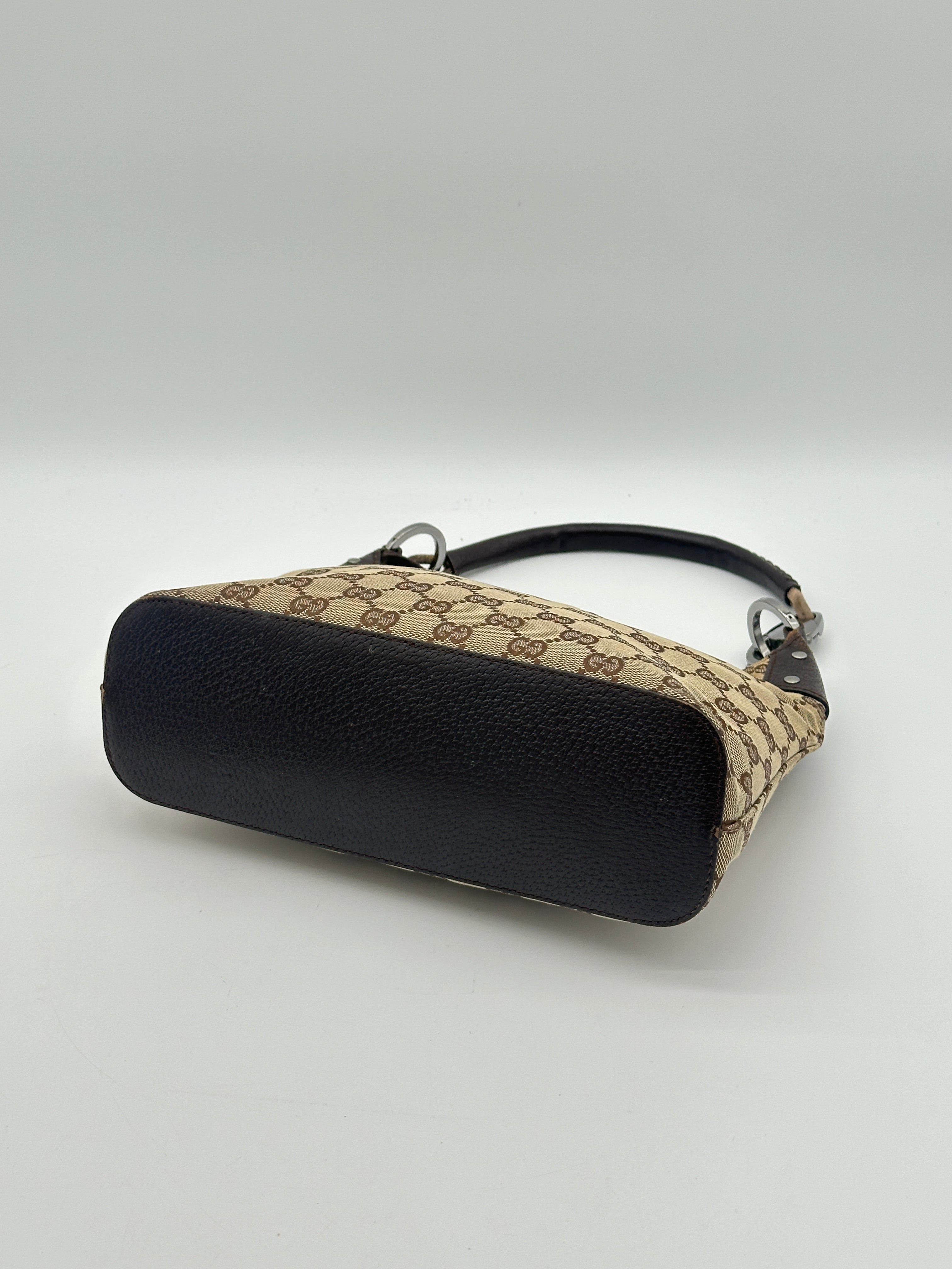 Gucci Lock Canvas