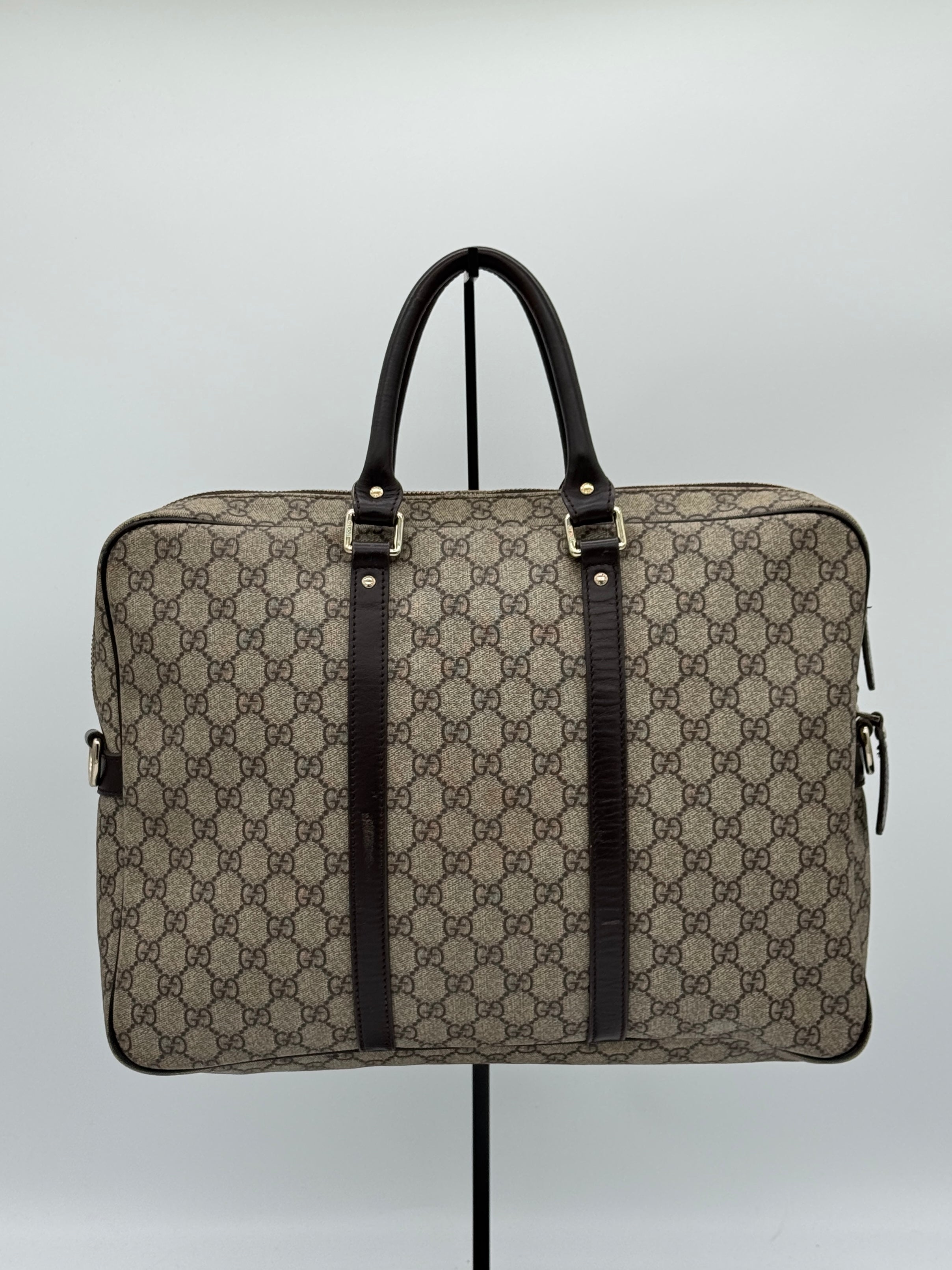 Gucci Supreme Documents