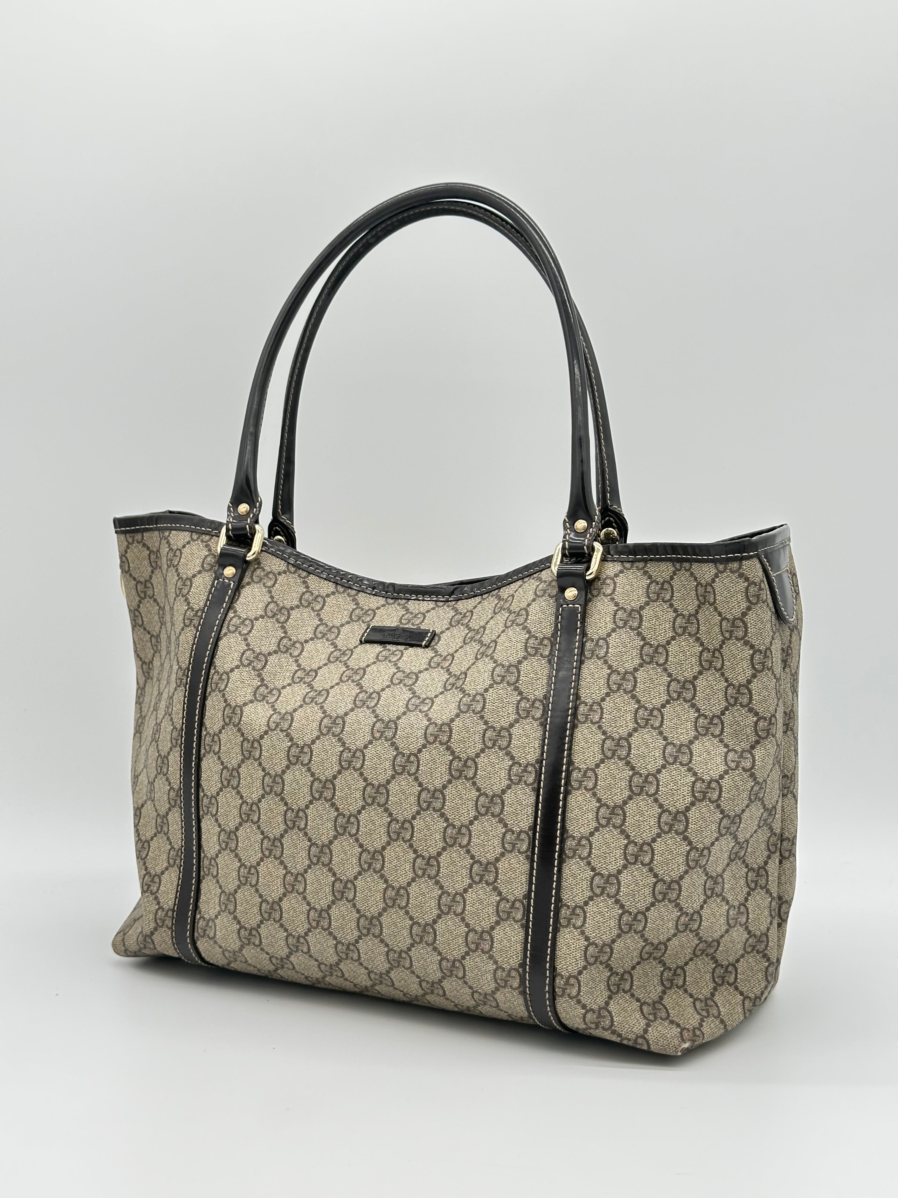 Gucci GG Supreme Tote Bag