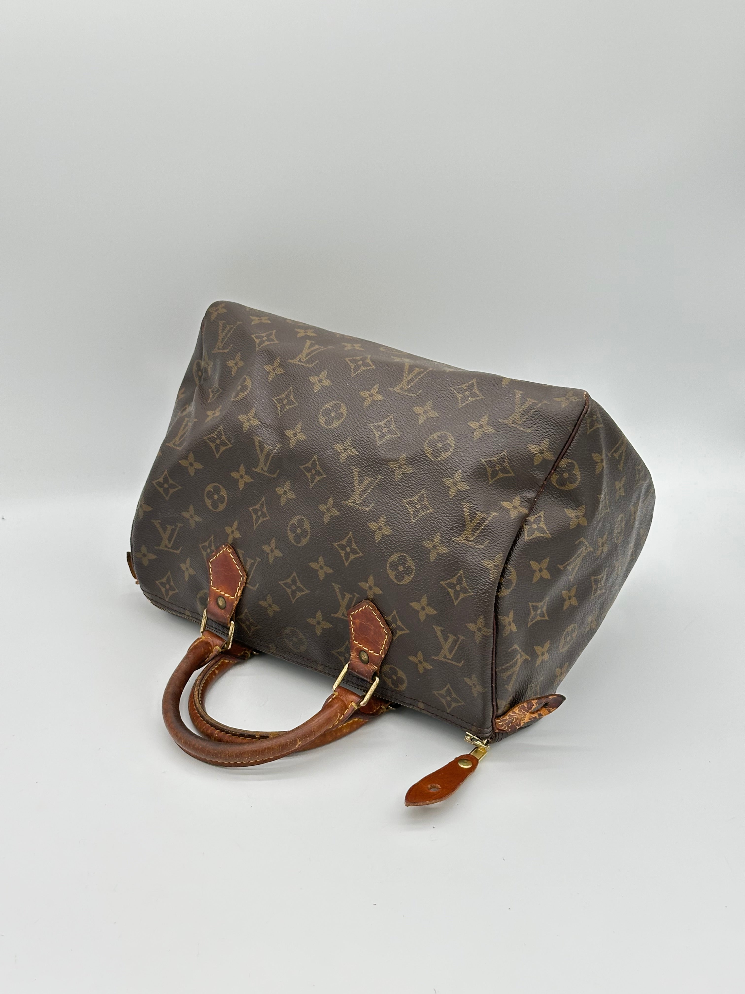 Louis Vuitton Speedy 30