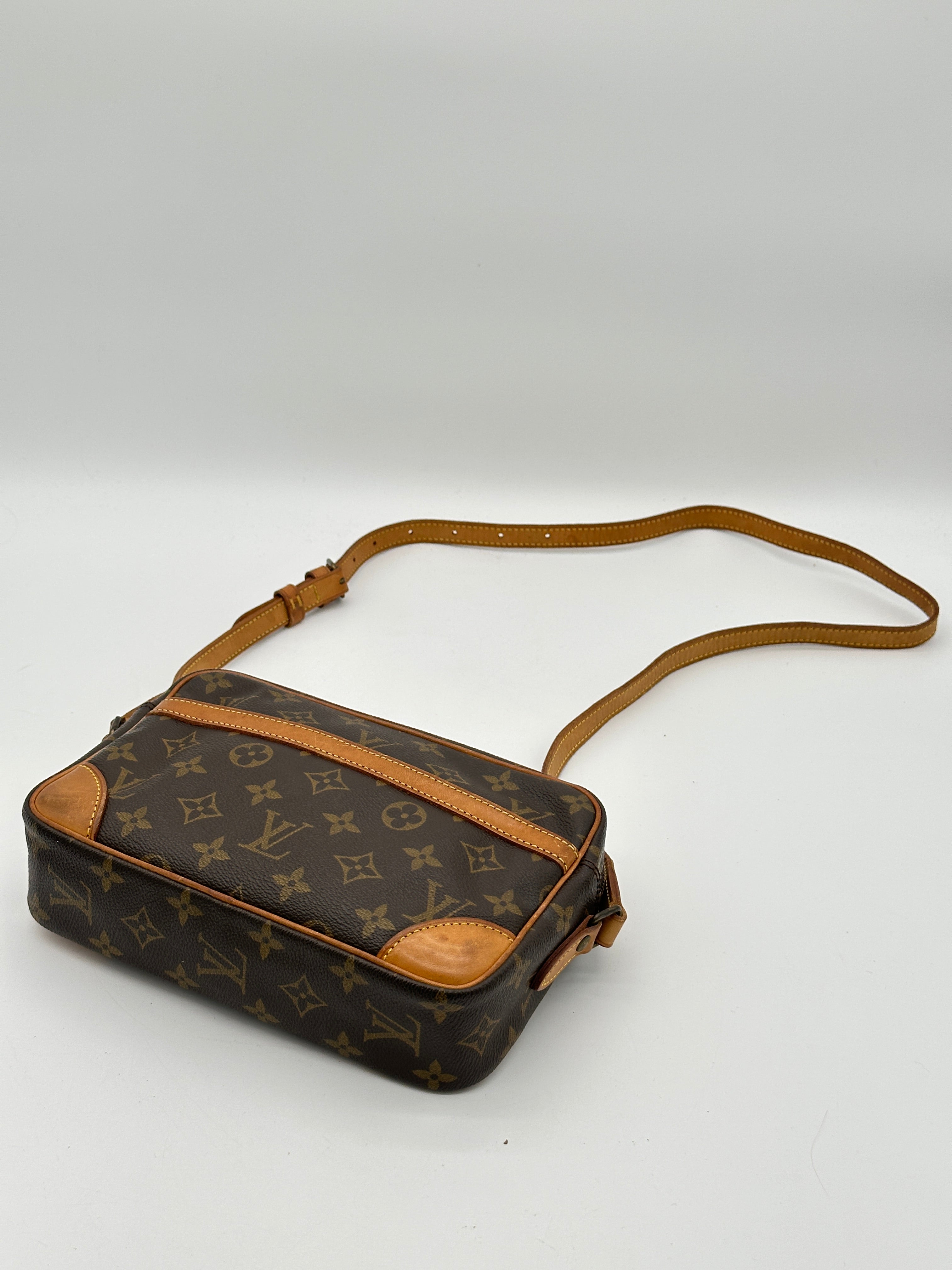 Louis Vuitton Trocadero 23