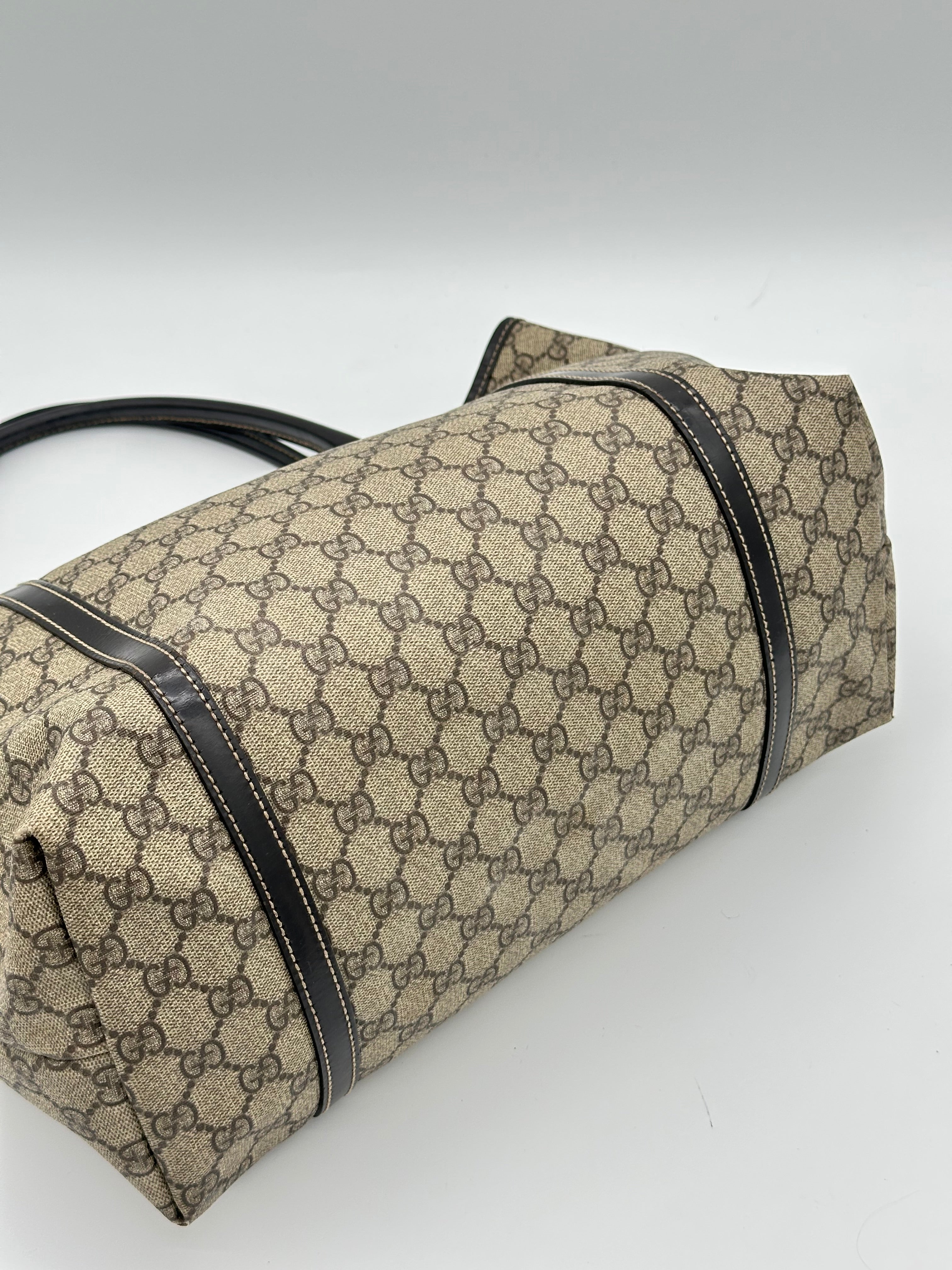 Gucci GG Supreme Tote Bag