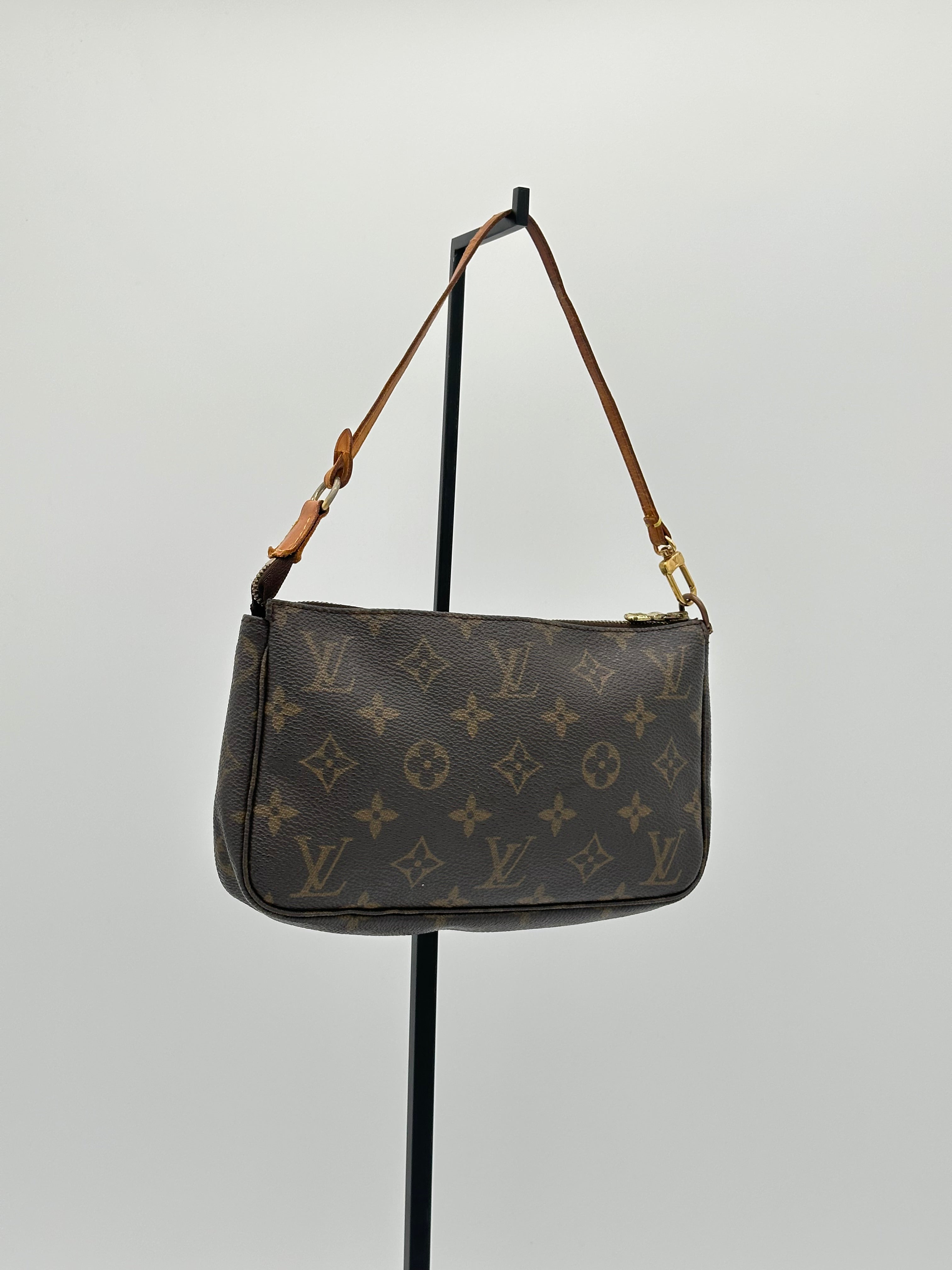 Louis Vuitton Pochette Accessoires