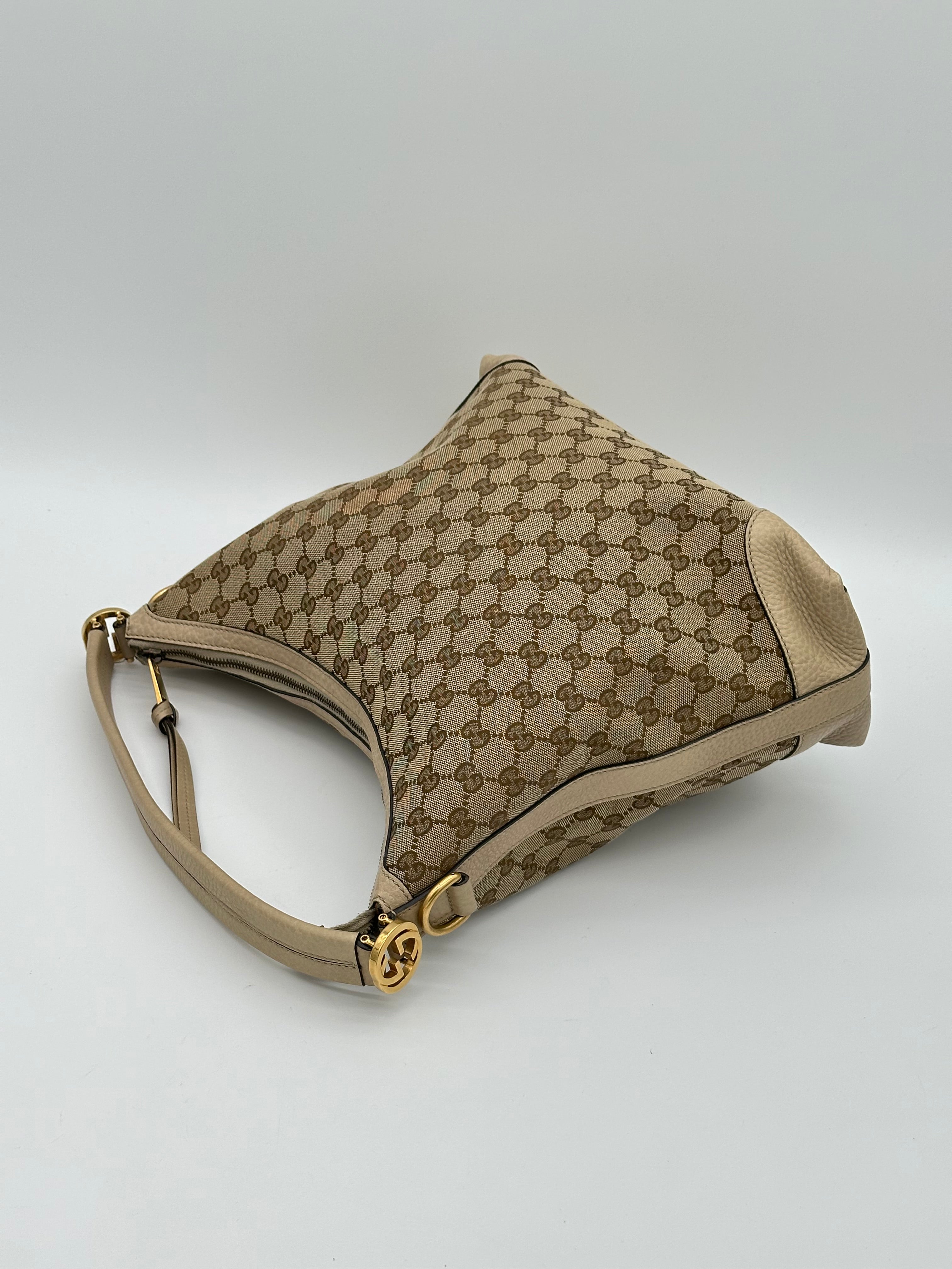 Gucci Miss Canvas
