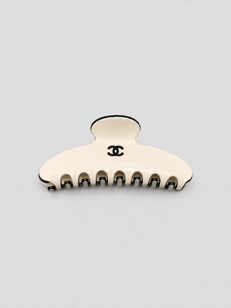Chanel Ivory Logo Curved Haarklem