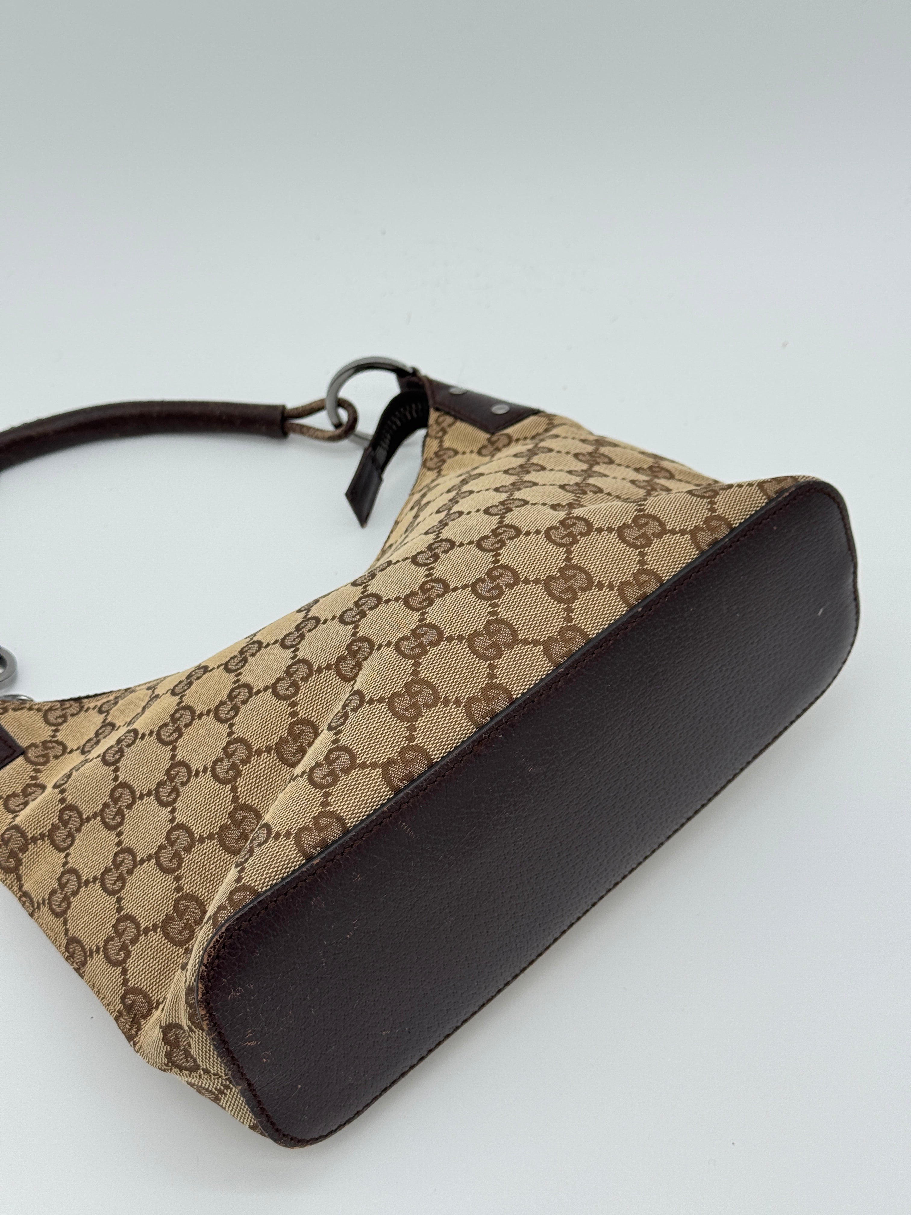 Gucci Lock Canvas
